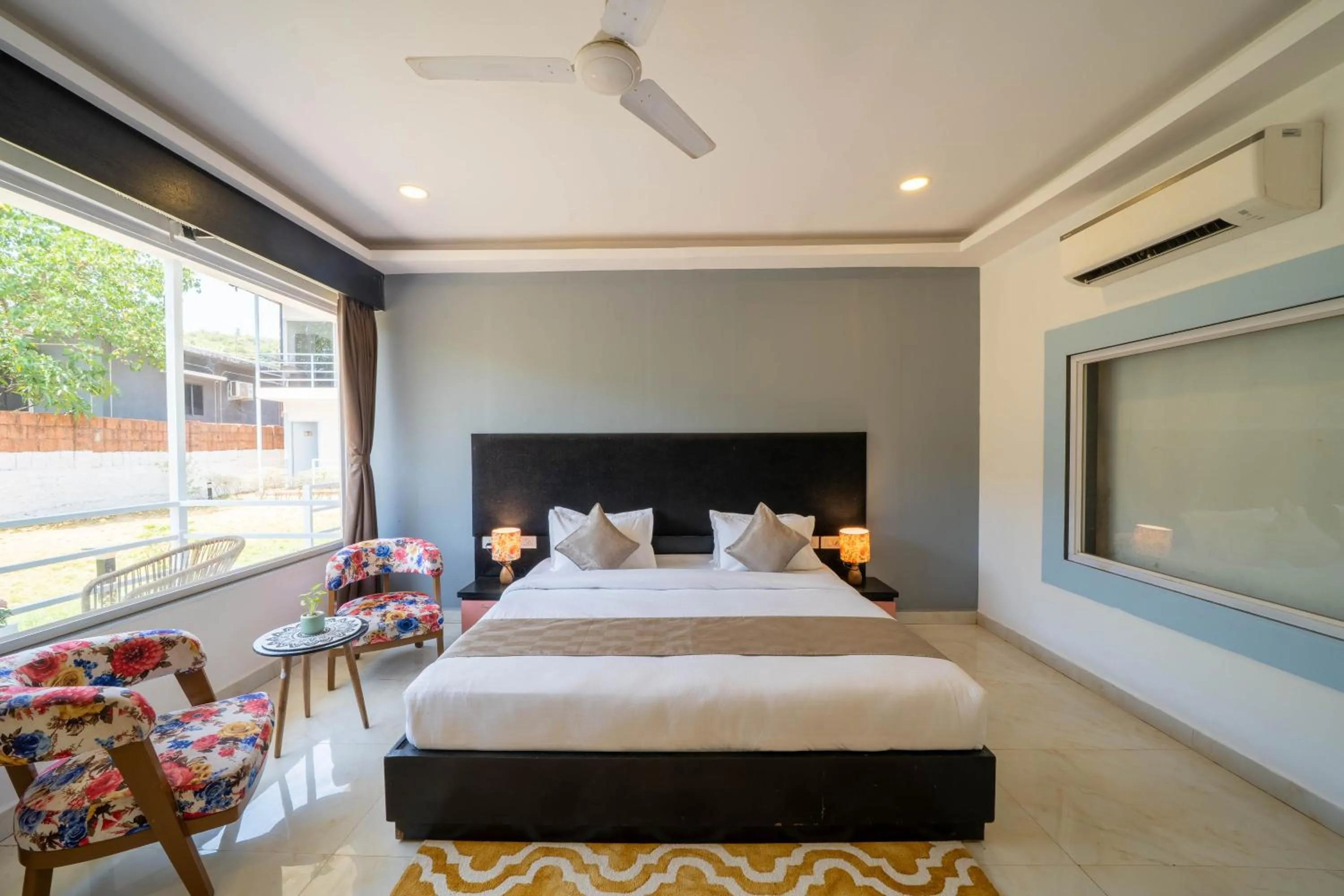 Bed in Perfectstayz Koko Maya 5 mins walk to beach