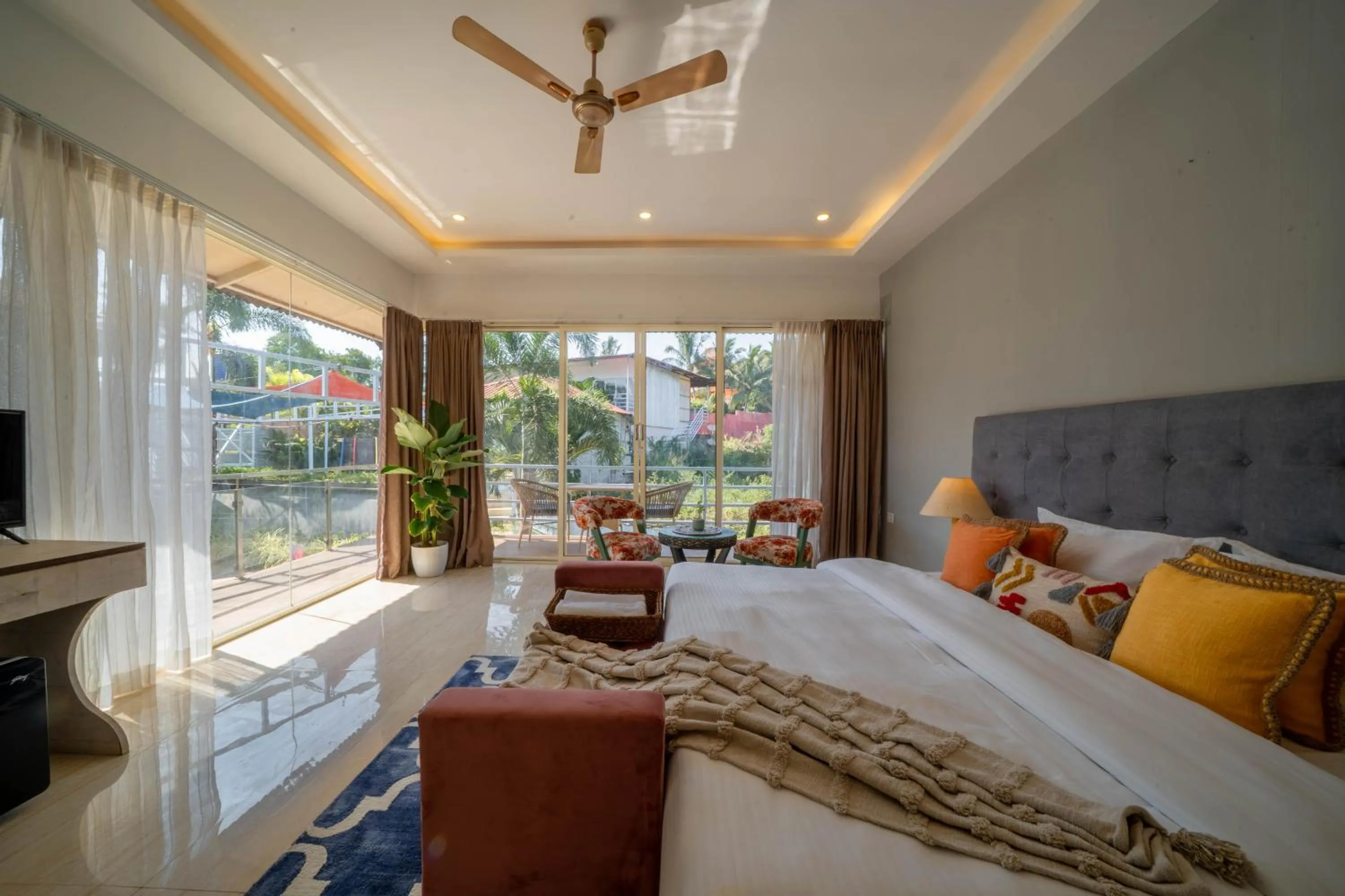 Bed in Perfectstayz Koko Maya 5 mins walk to beach