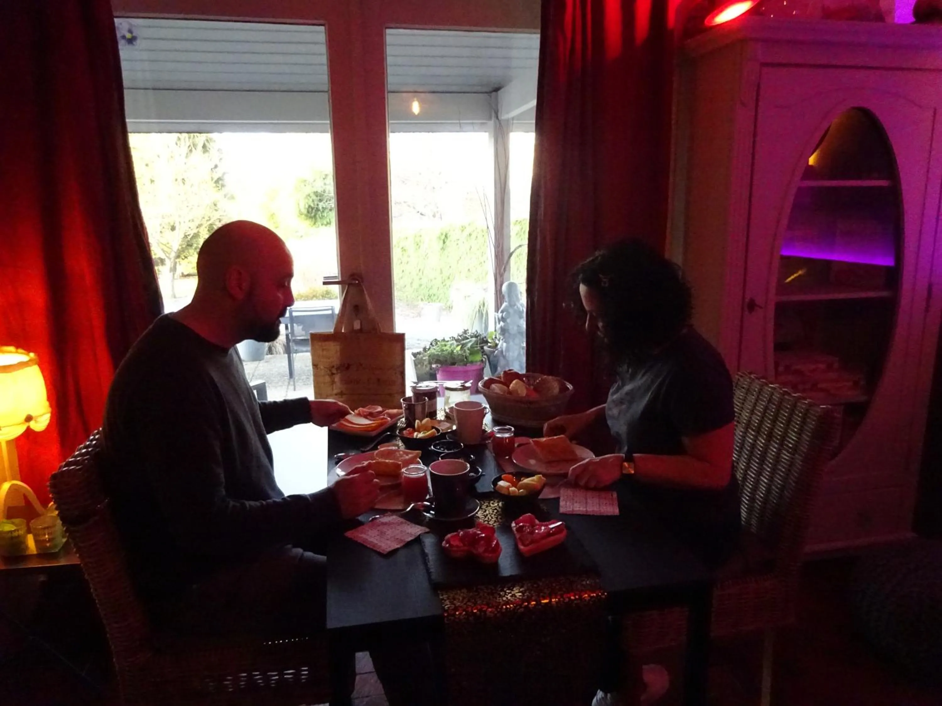 People in A L'inattendue