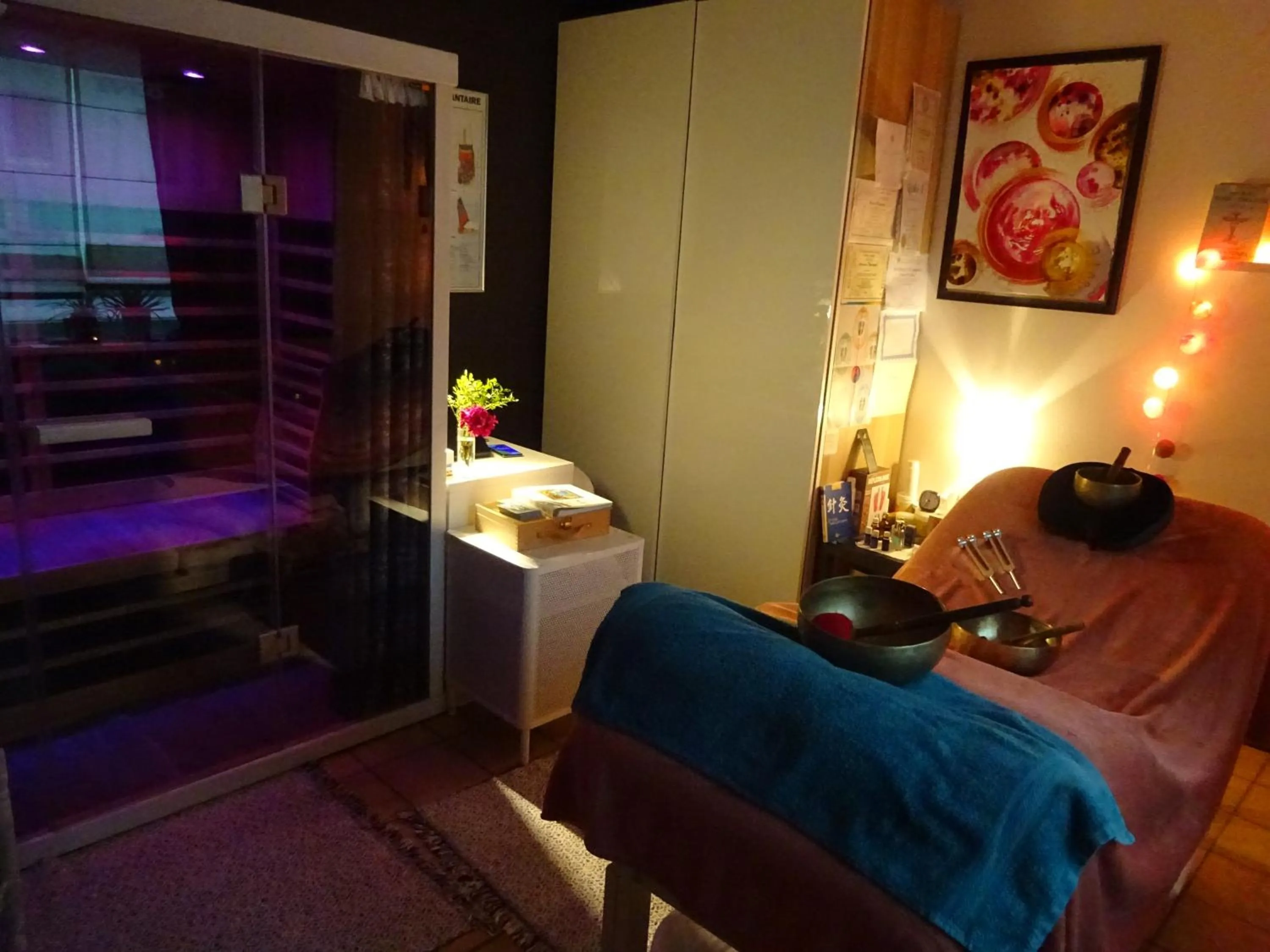 Massage, Bed in A L'inattendue