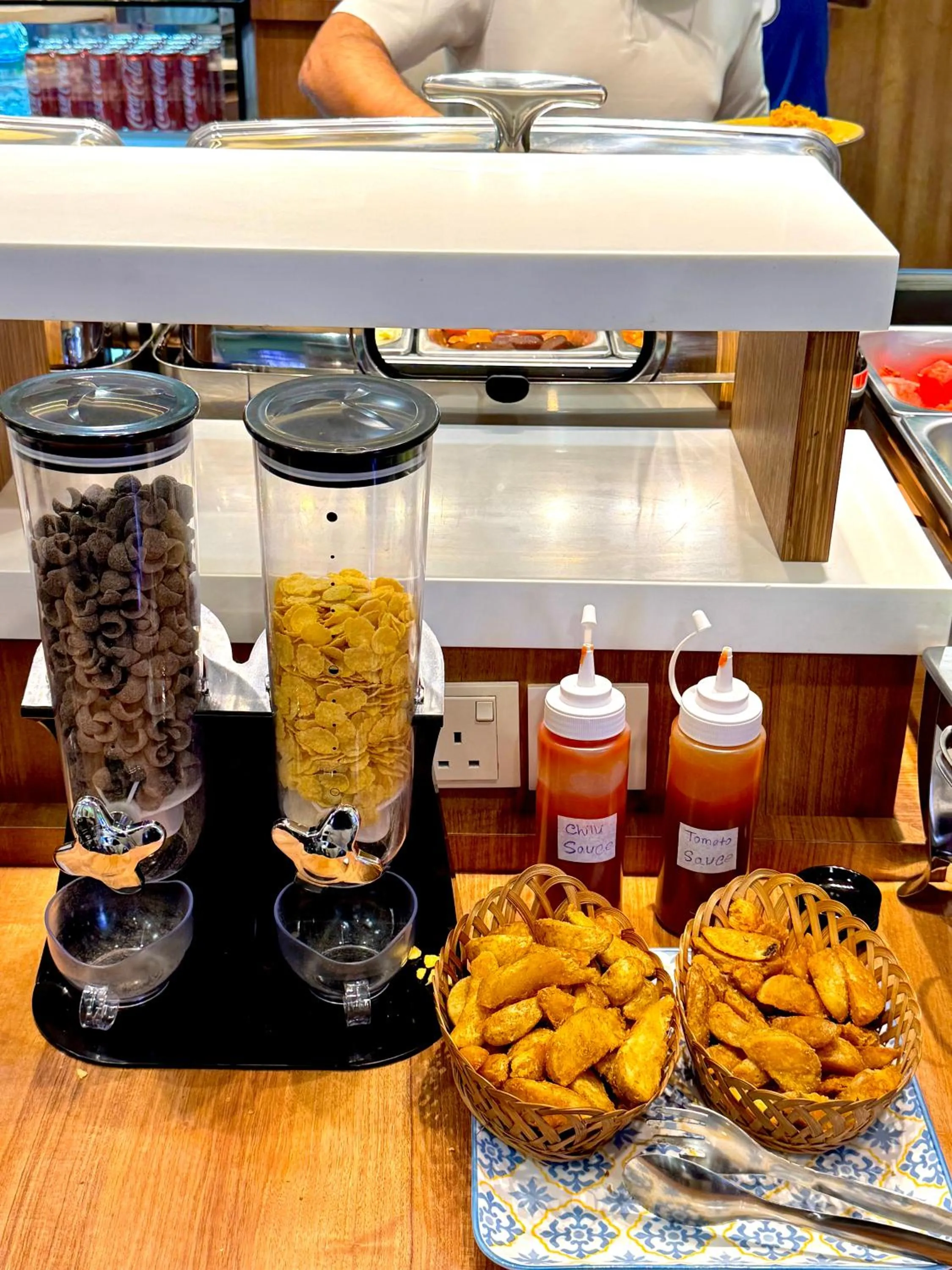 Buffet breakfast in Central City Hotel at Chinatown