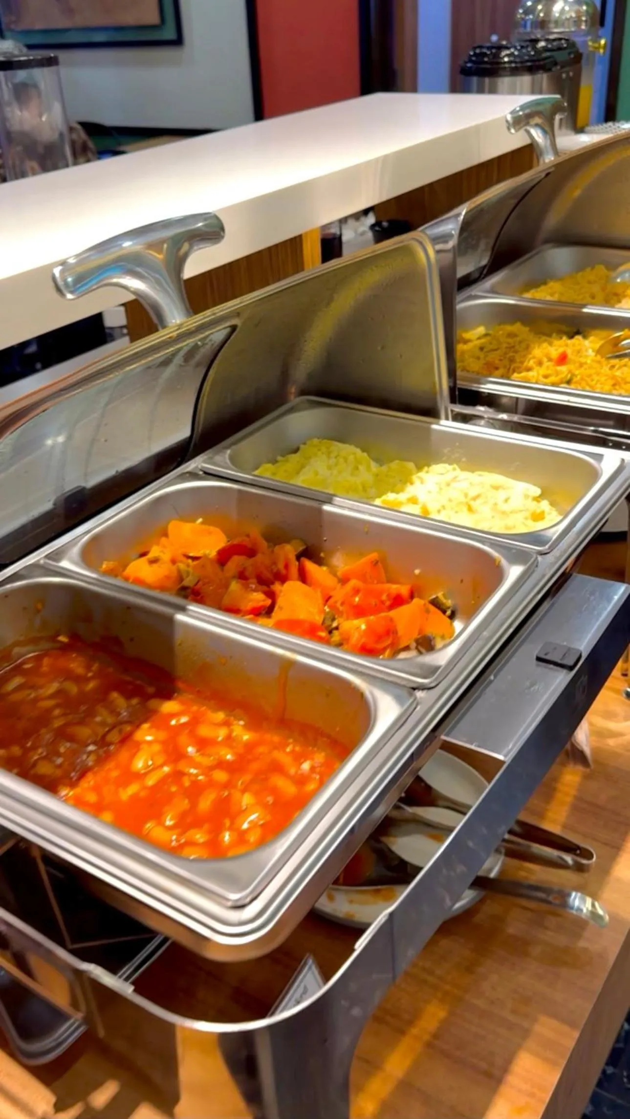 Buffet breakfast in Central City Hotel at Chinatown