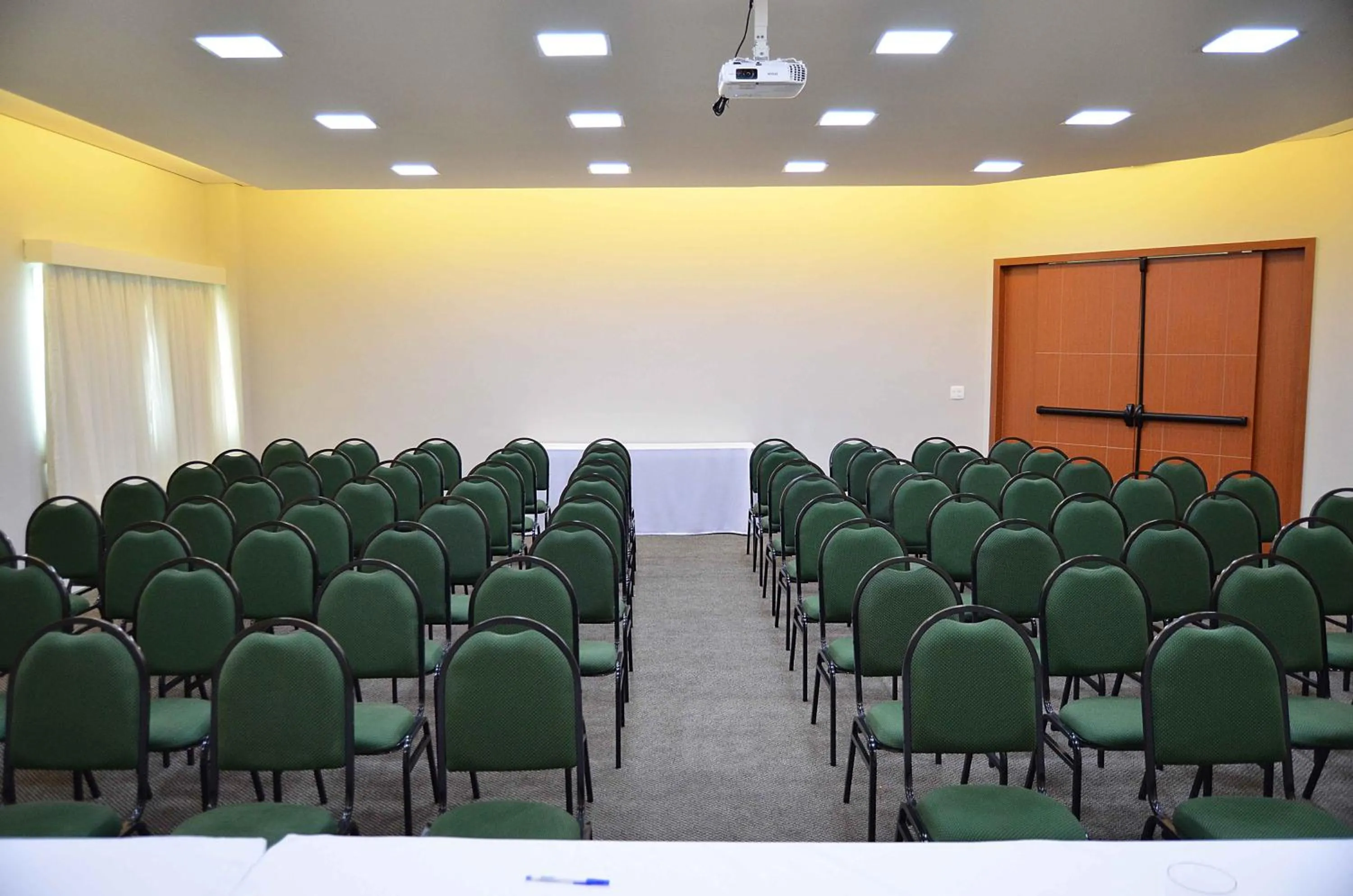 Business facilities in Hotel Matão By Mercure