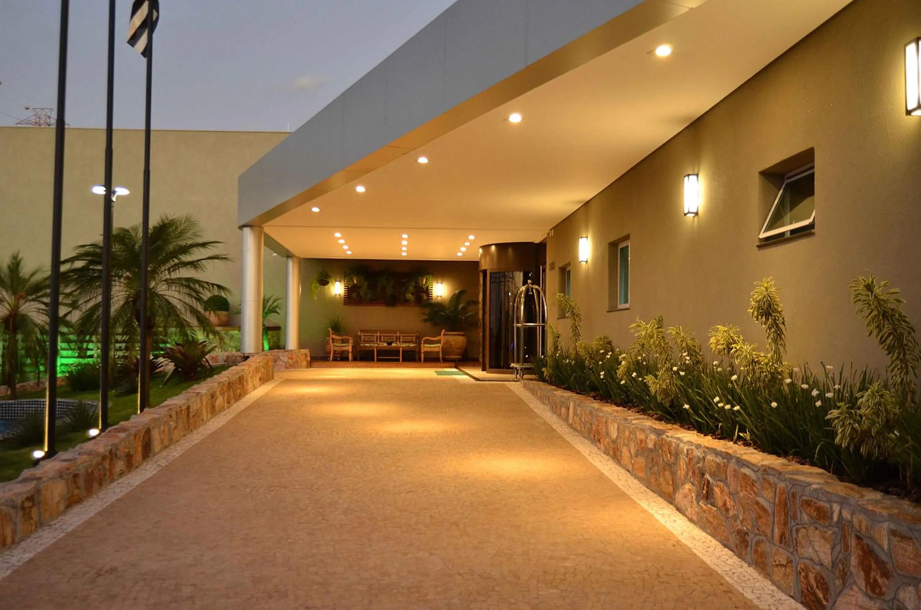 Facade/entrance in Hotel Matão By Mercure