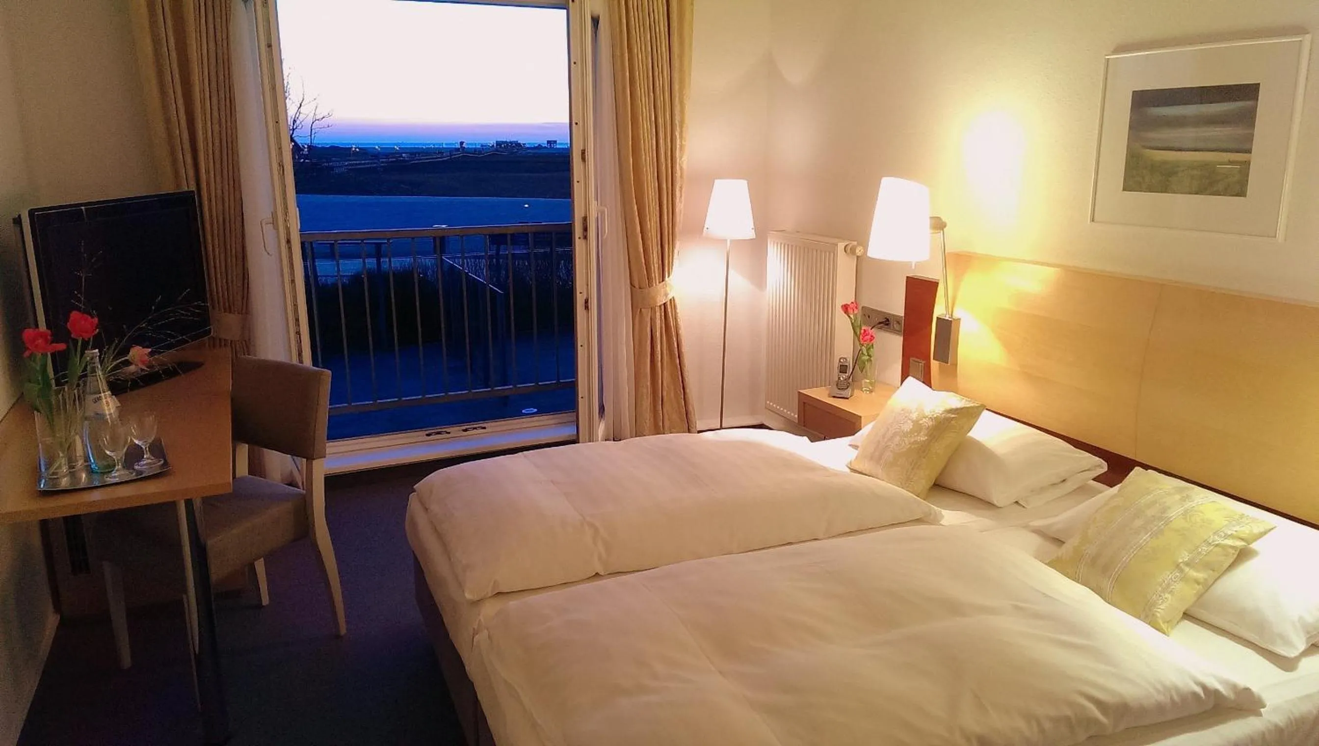 Photo of the whole room, Bed in Hotel Fernsicht