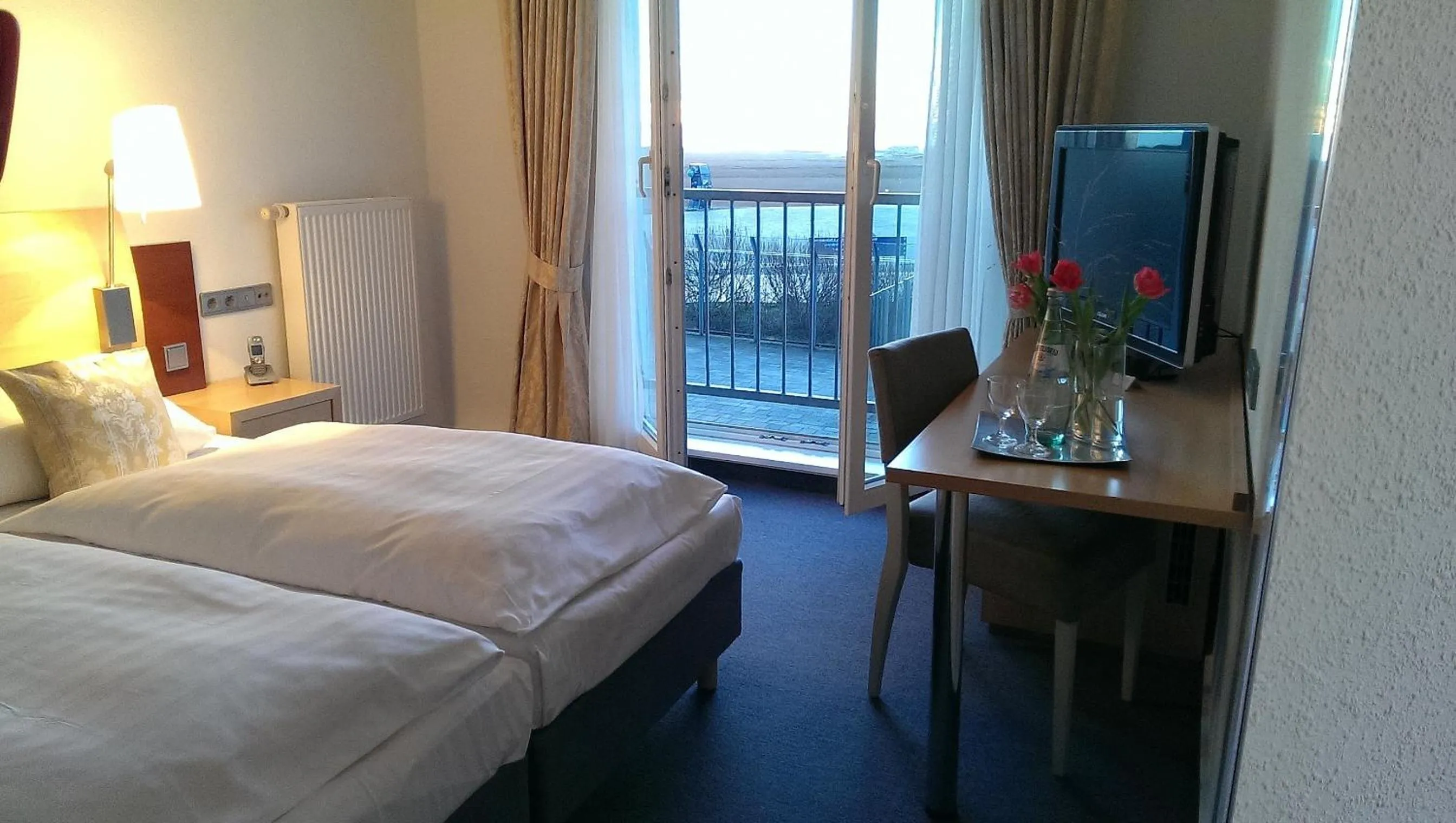 Photo of the whole room, Bed in Hotel Fernsicht