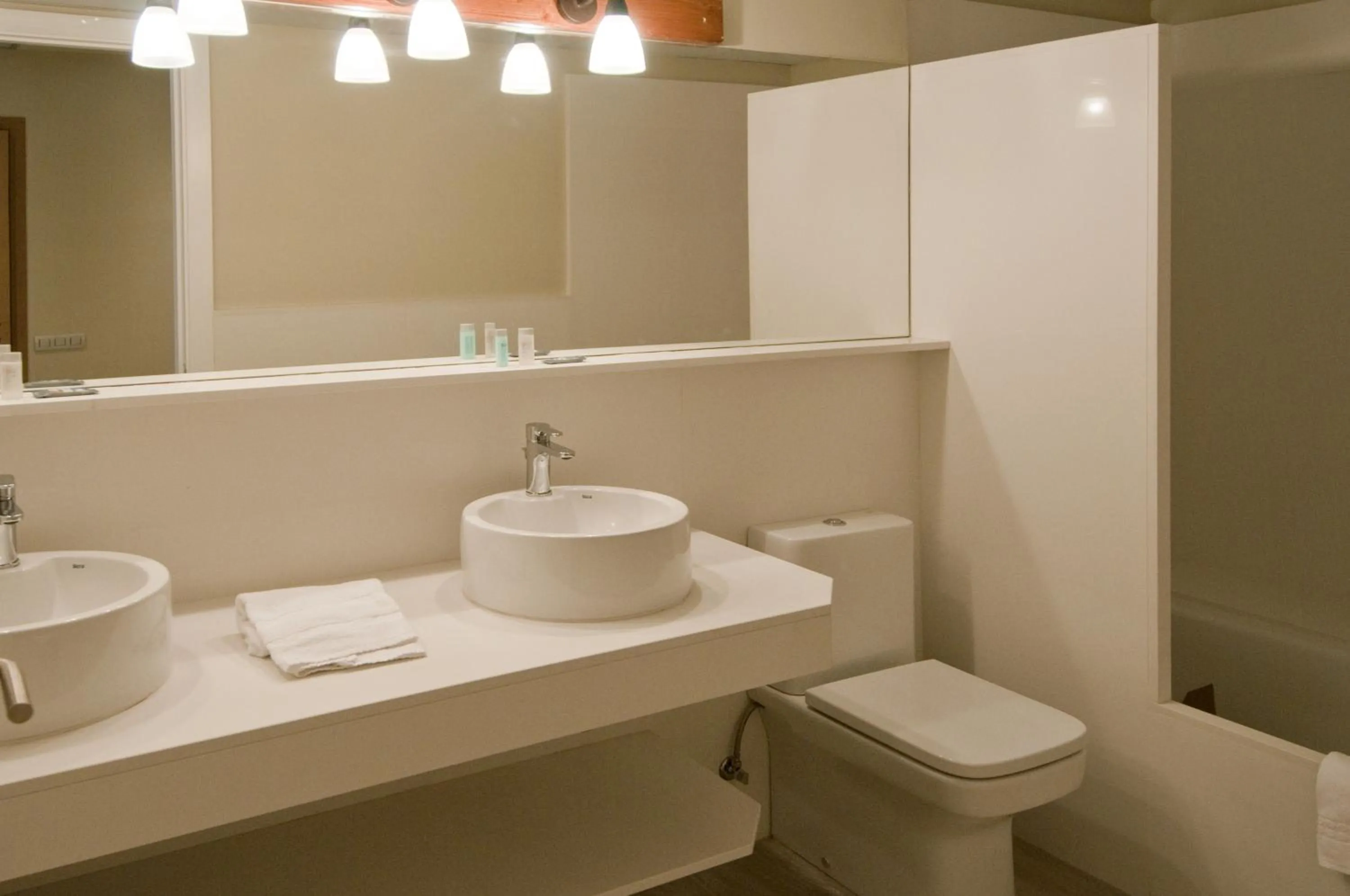 Bathroom in Serennia Exclusive Rooms