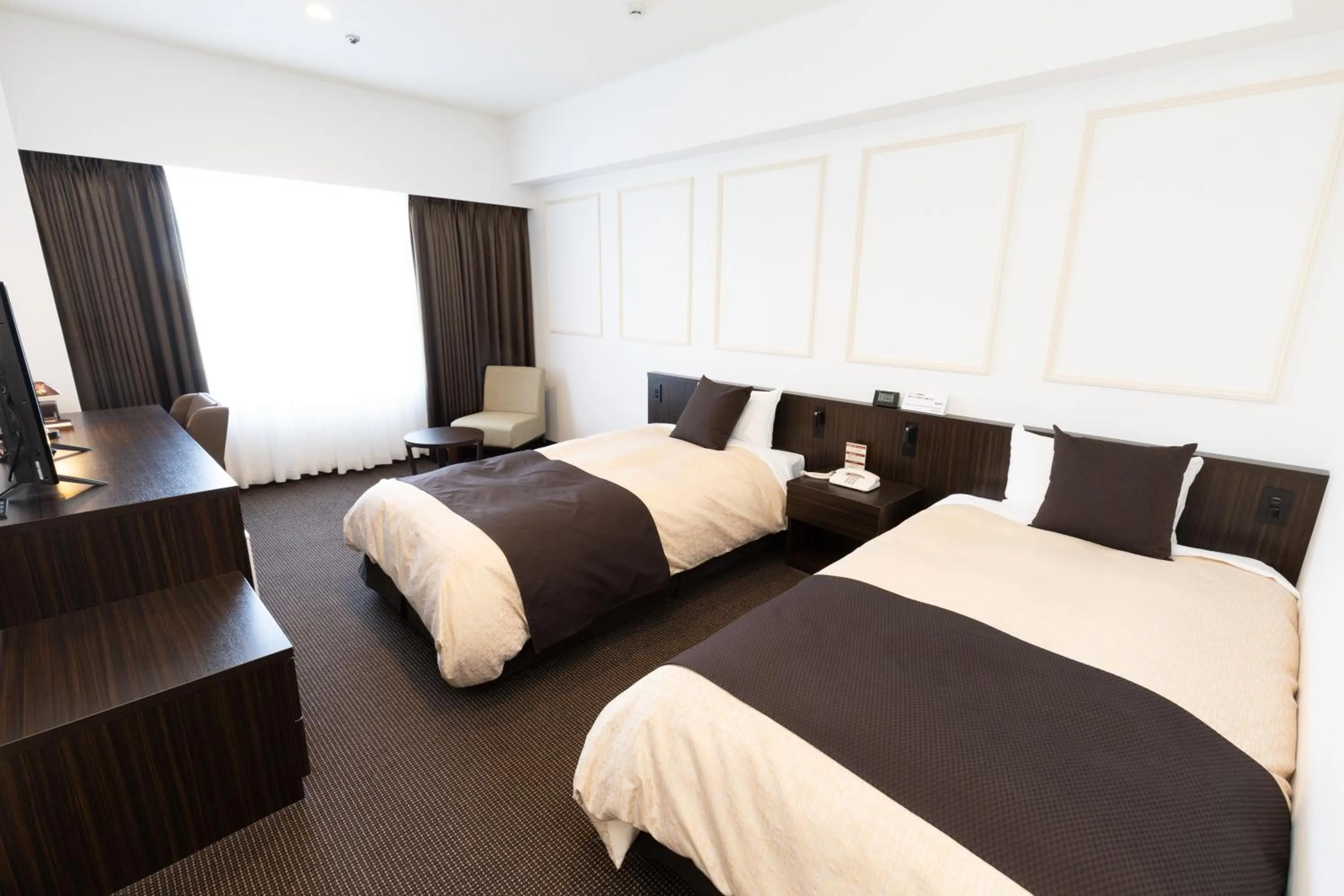 Bedroom, Bed in The Italia Ken