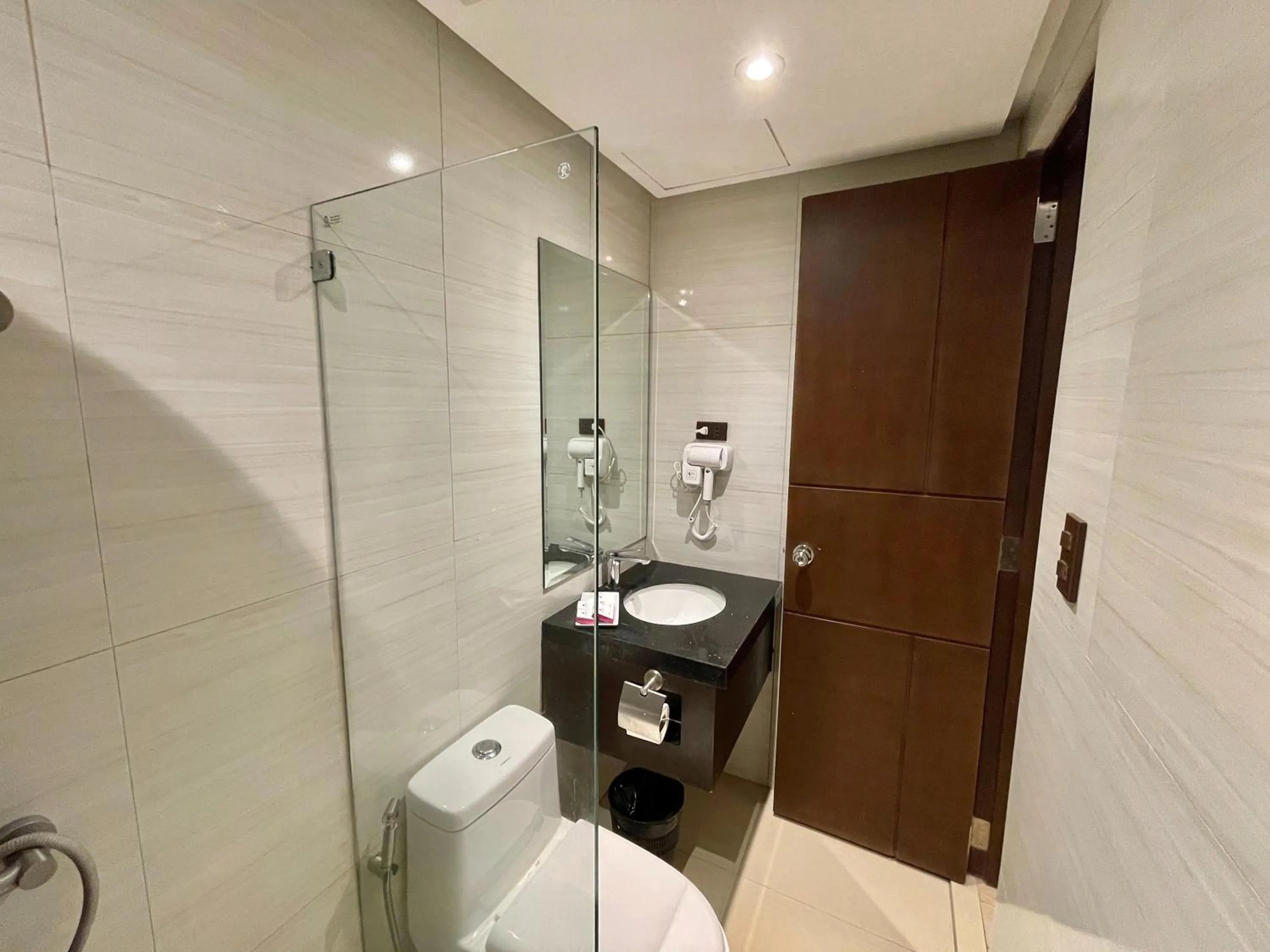 Bathroom in The VIP Hotel Cagayan De Oro