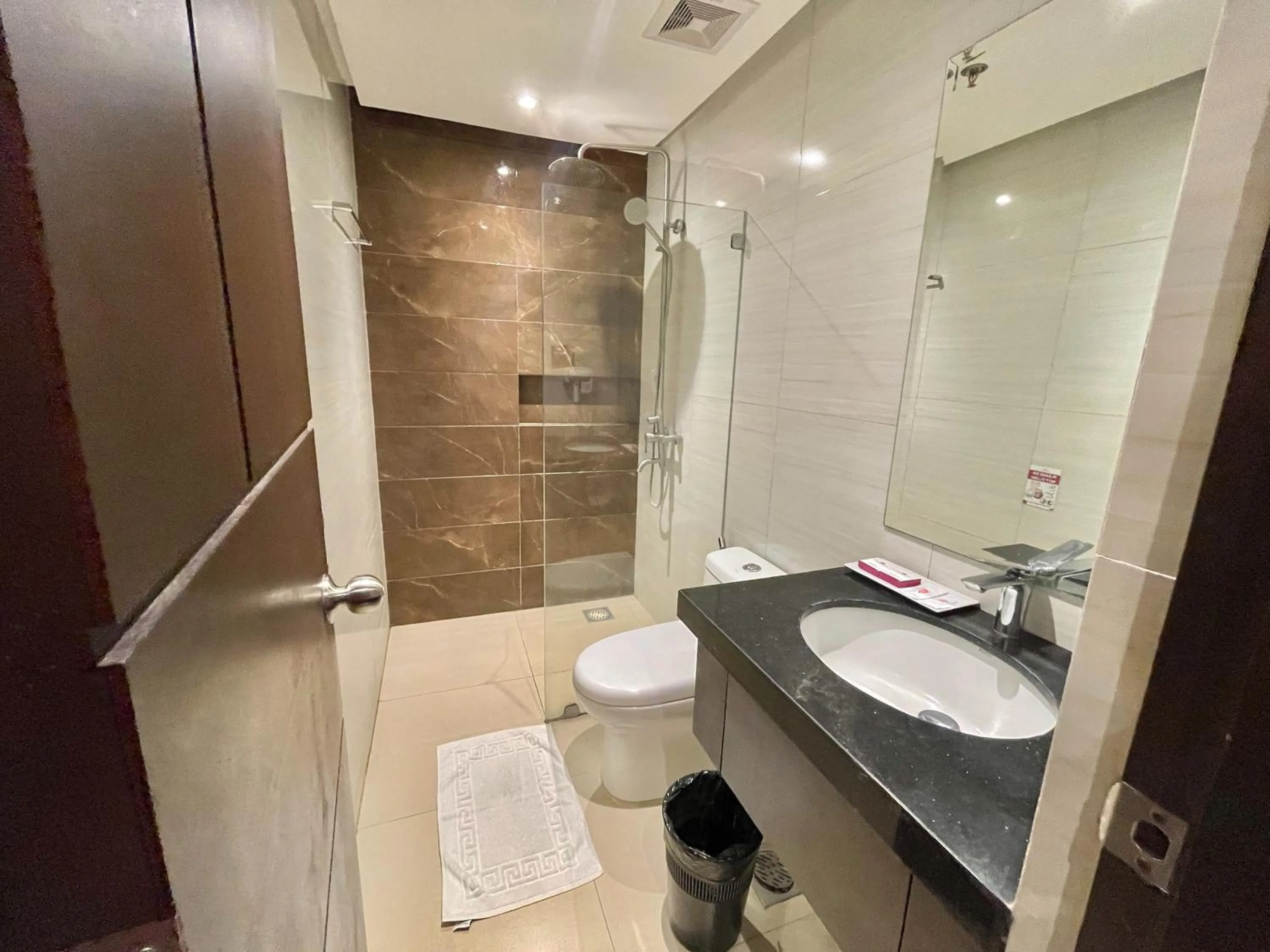 Bathroom in The VIP Hotel Cagayan De Oro