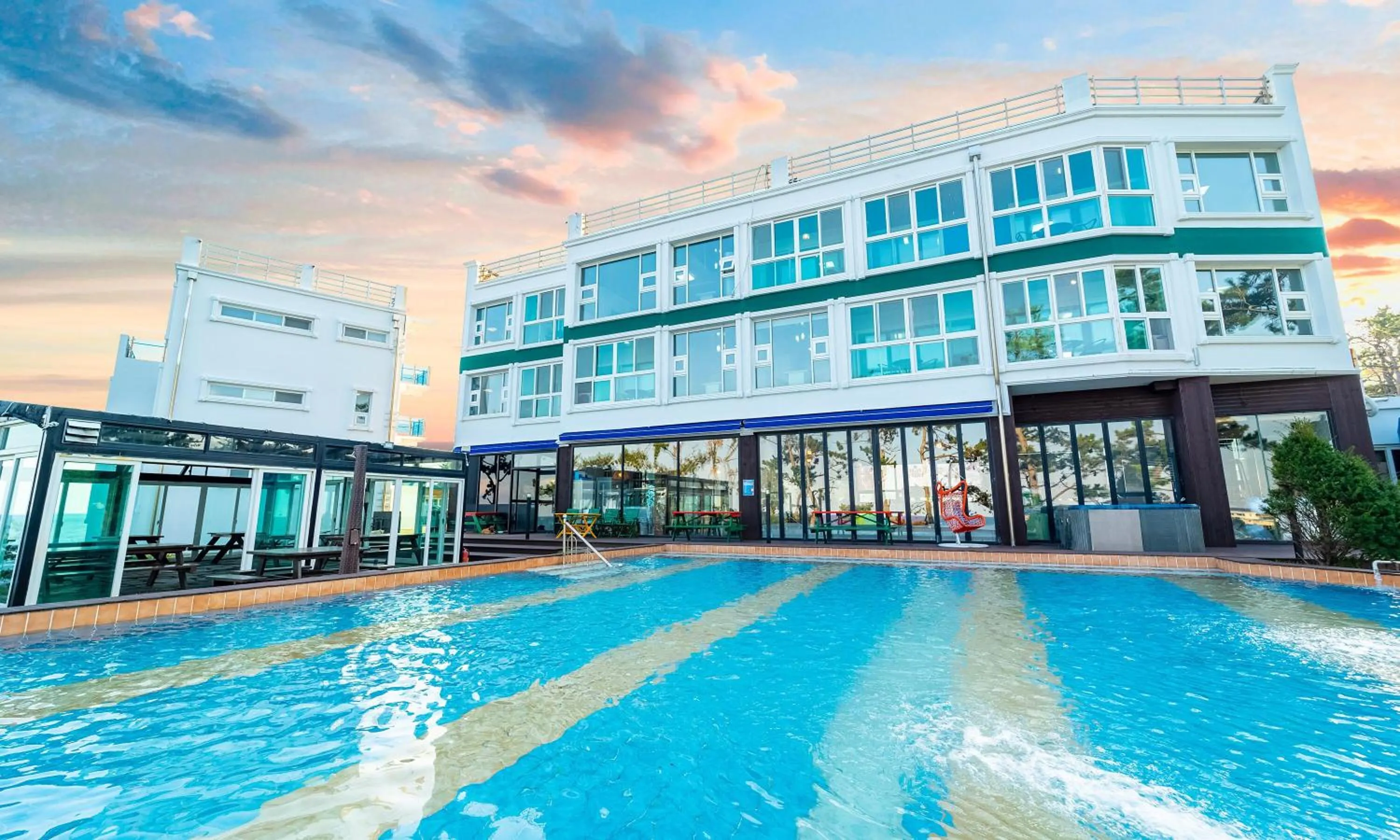 Pohang Pine Wave Spa Pension