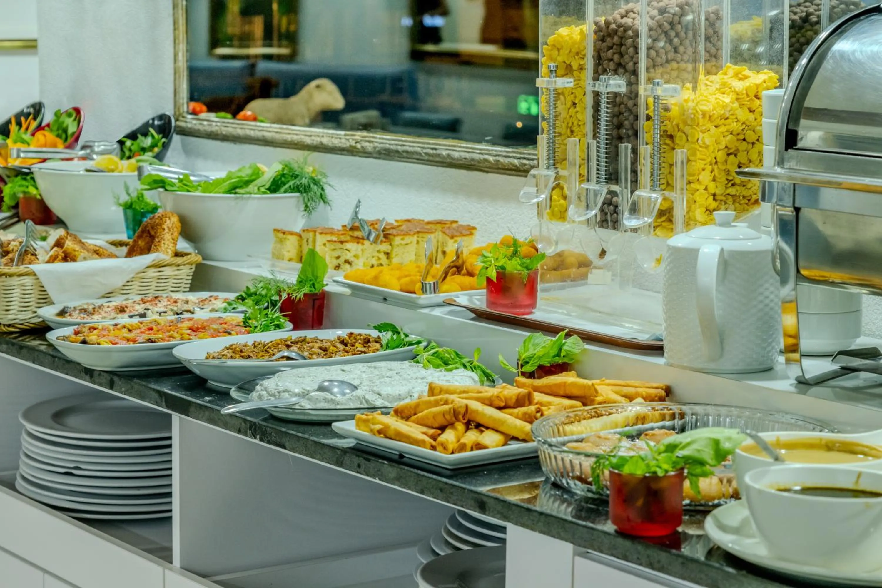 Breakfast in Peak Star Hotel