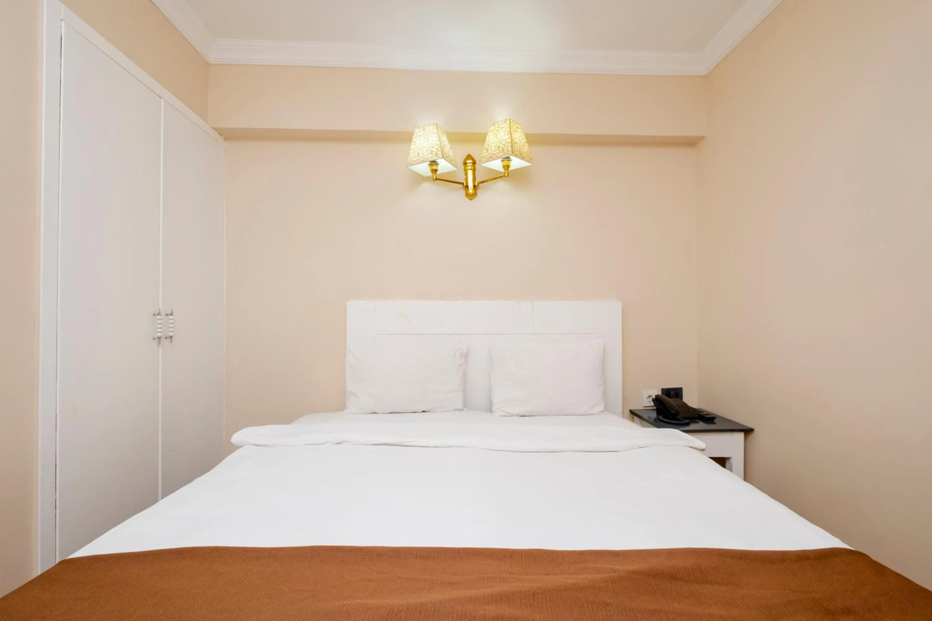 Decorative detail, Bed in Peak Star Hotel