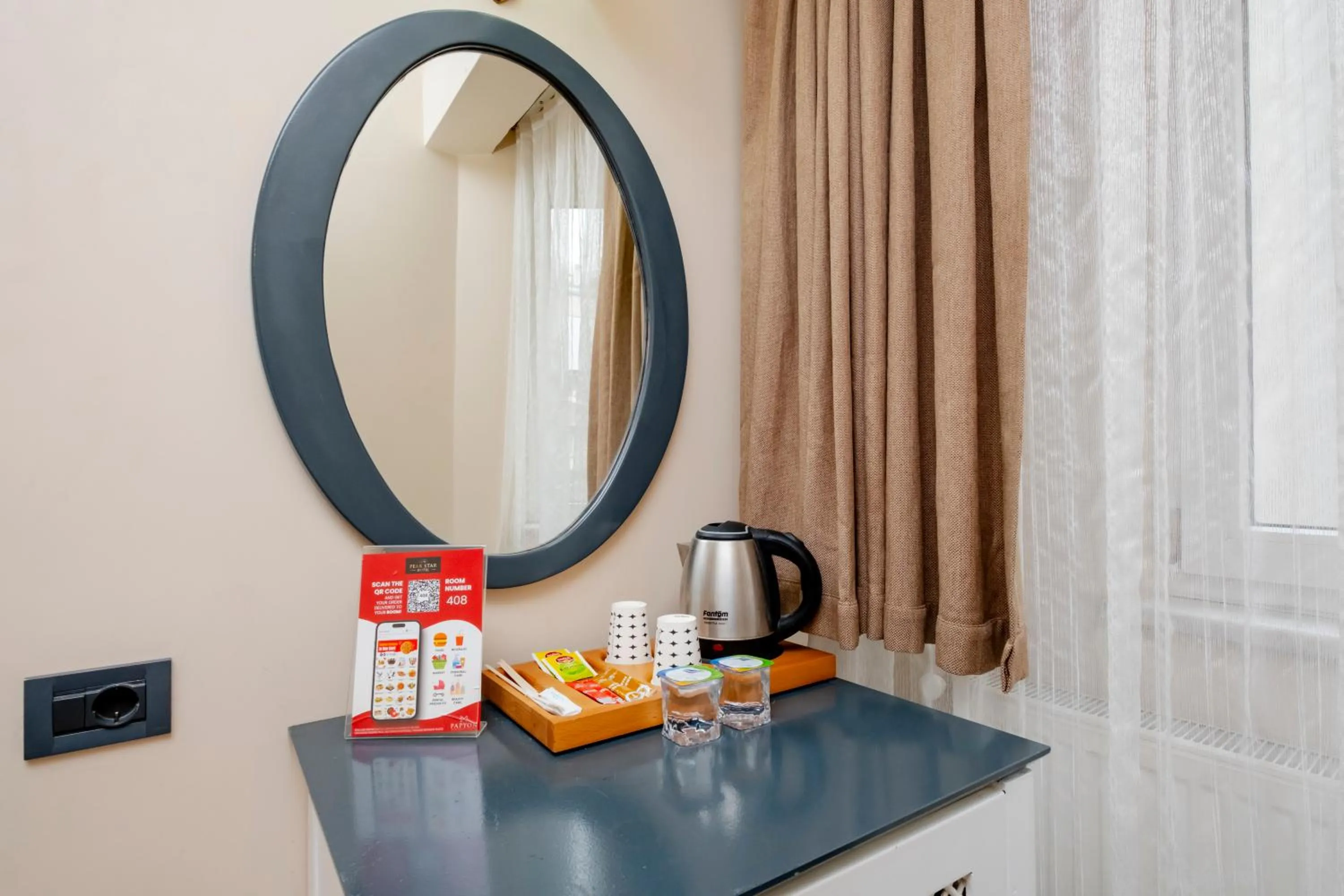 safe in Peak Star Hotel