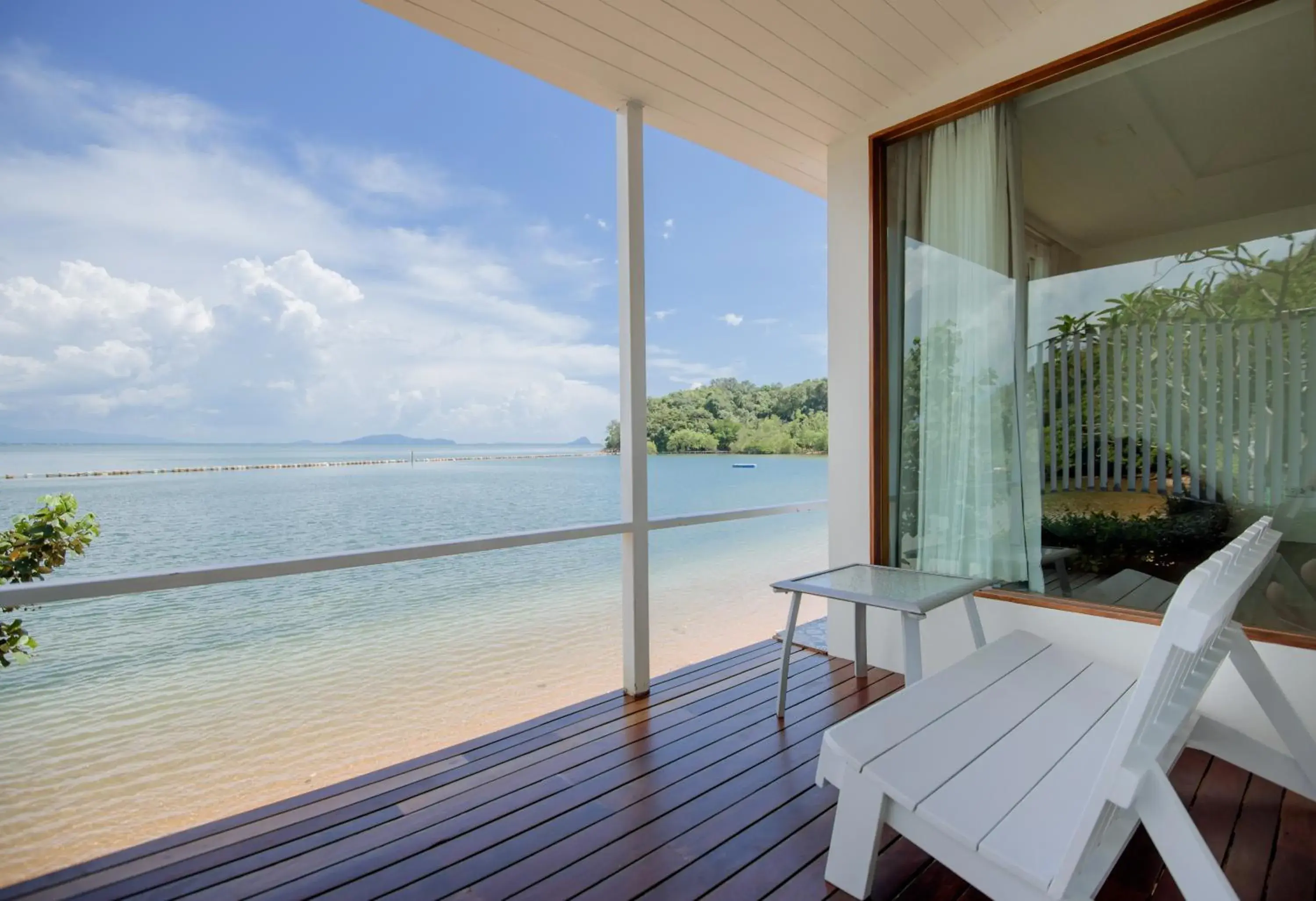 Deluxe Double Room with Sea View in Seashell Village Resort Deluxe Double Room with Sea View in Seashell Village Resort