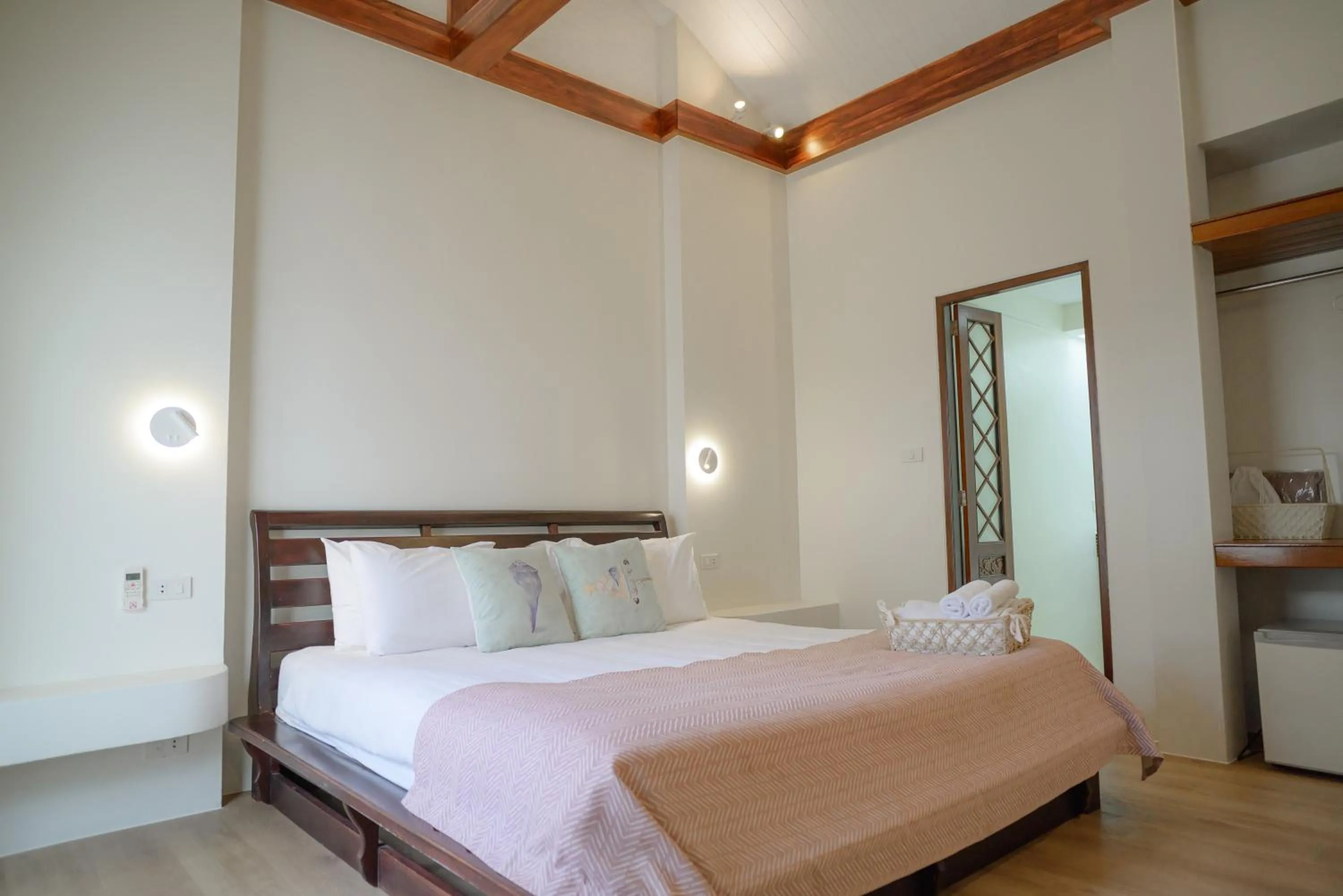 Bed in Seashell Village Resort