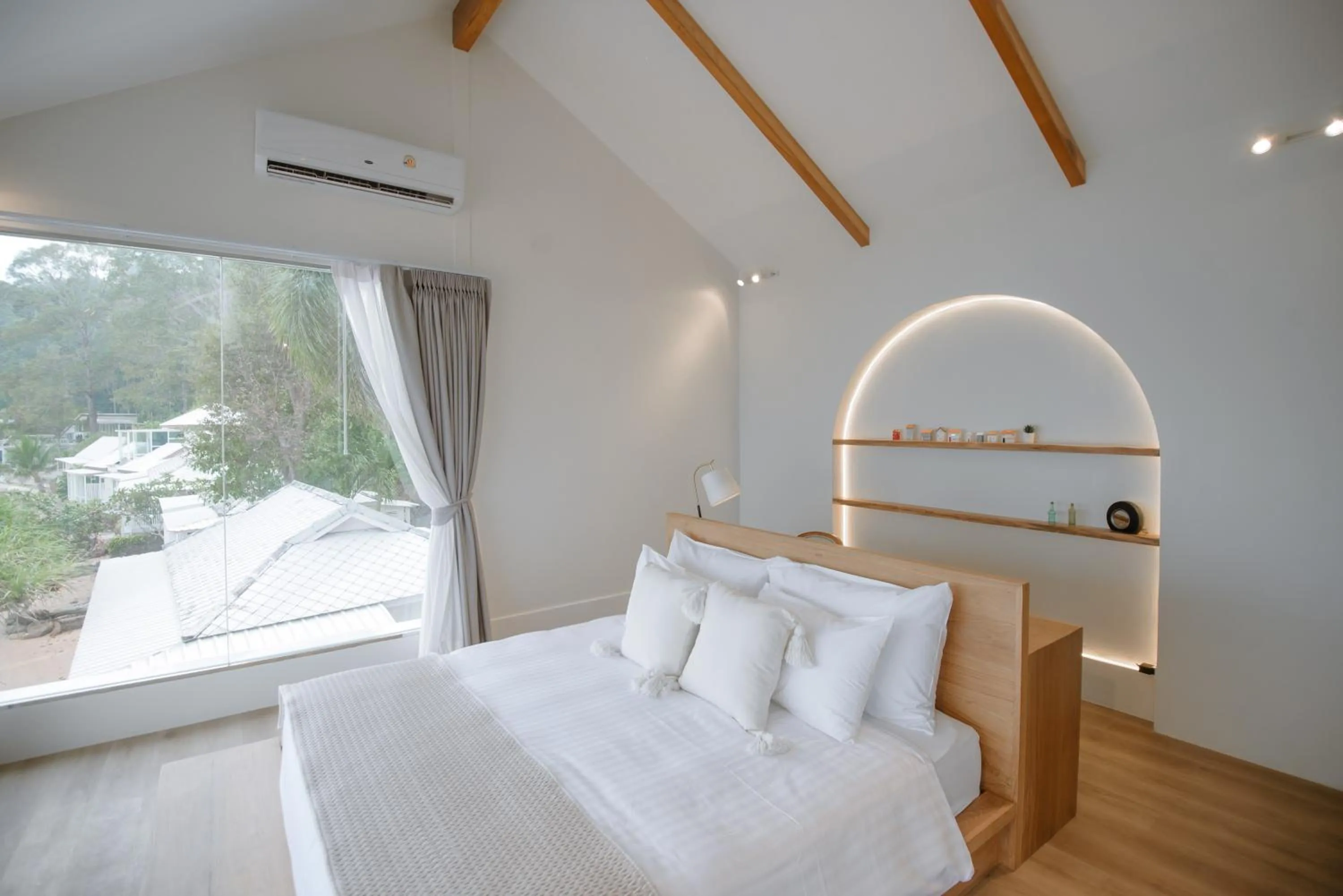 Bed in Seashell Village Resort