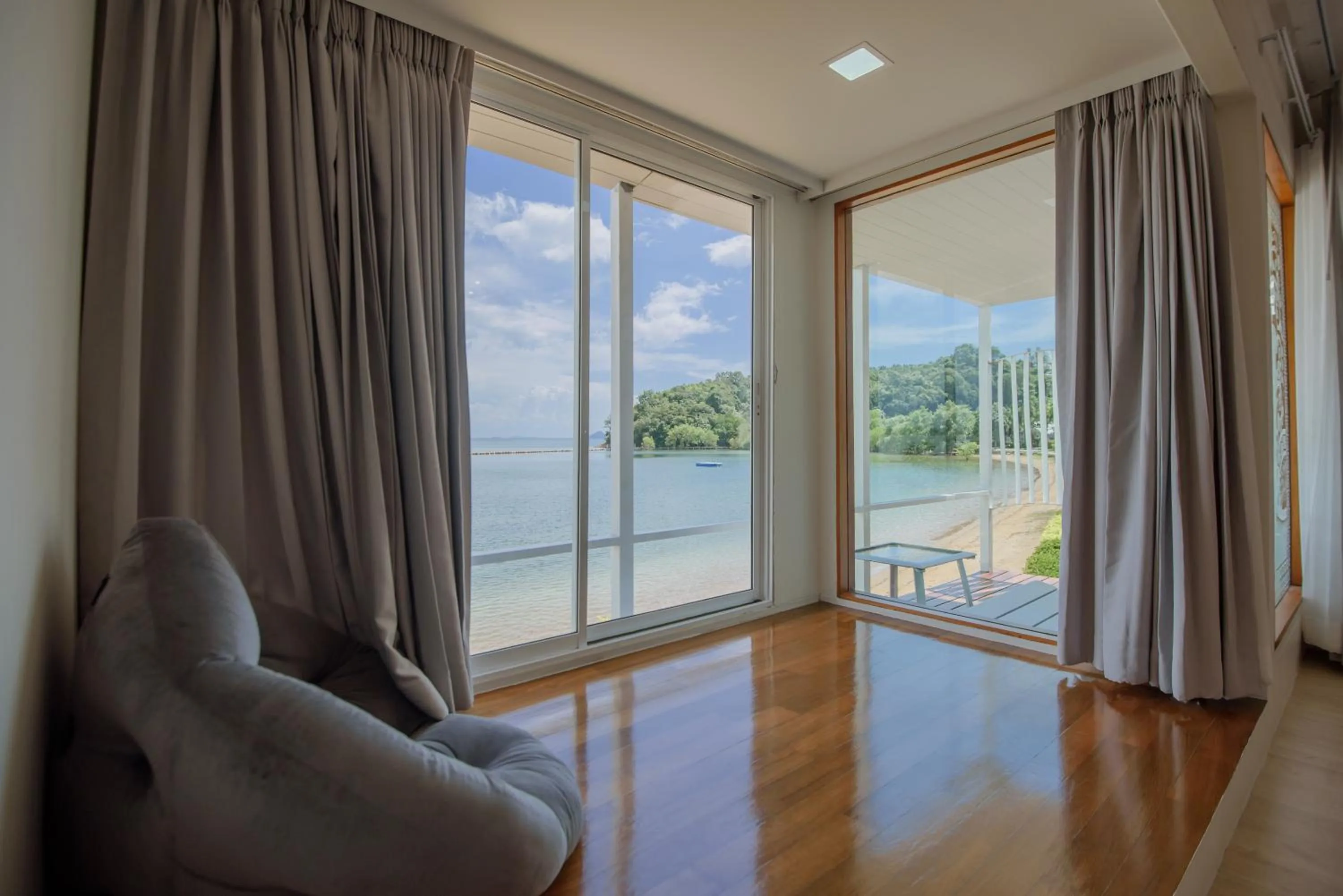 Seashell Village Resort