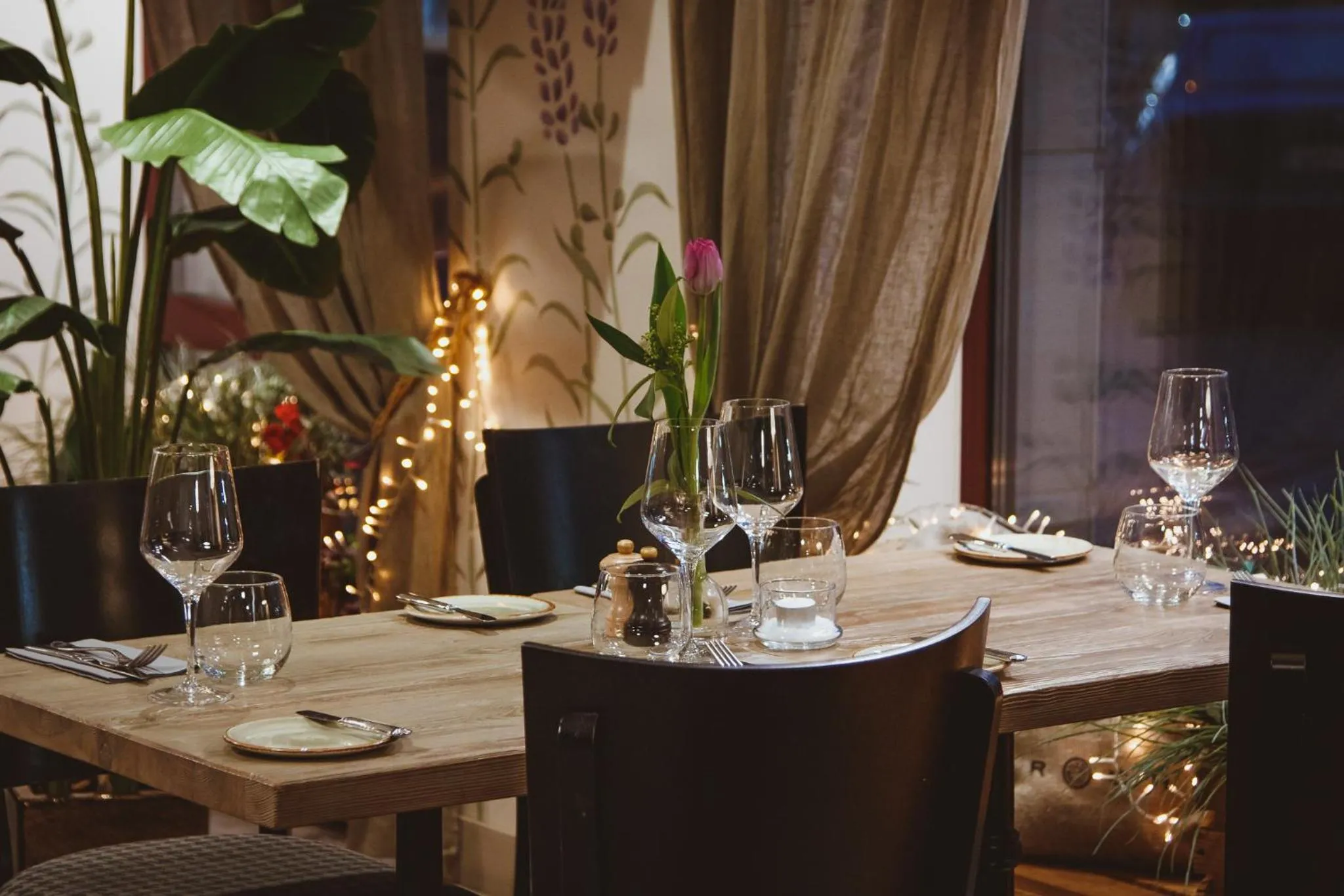 Restaurant/places to eat in Wellton Riga Hotel & SPA