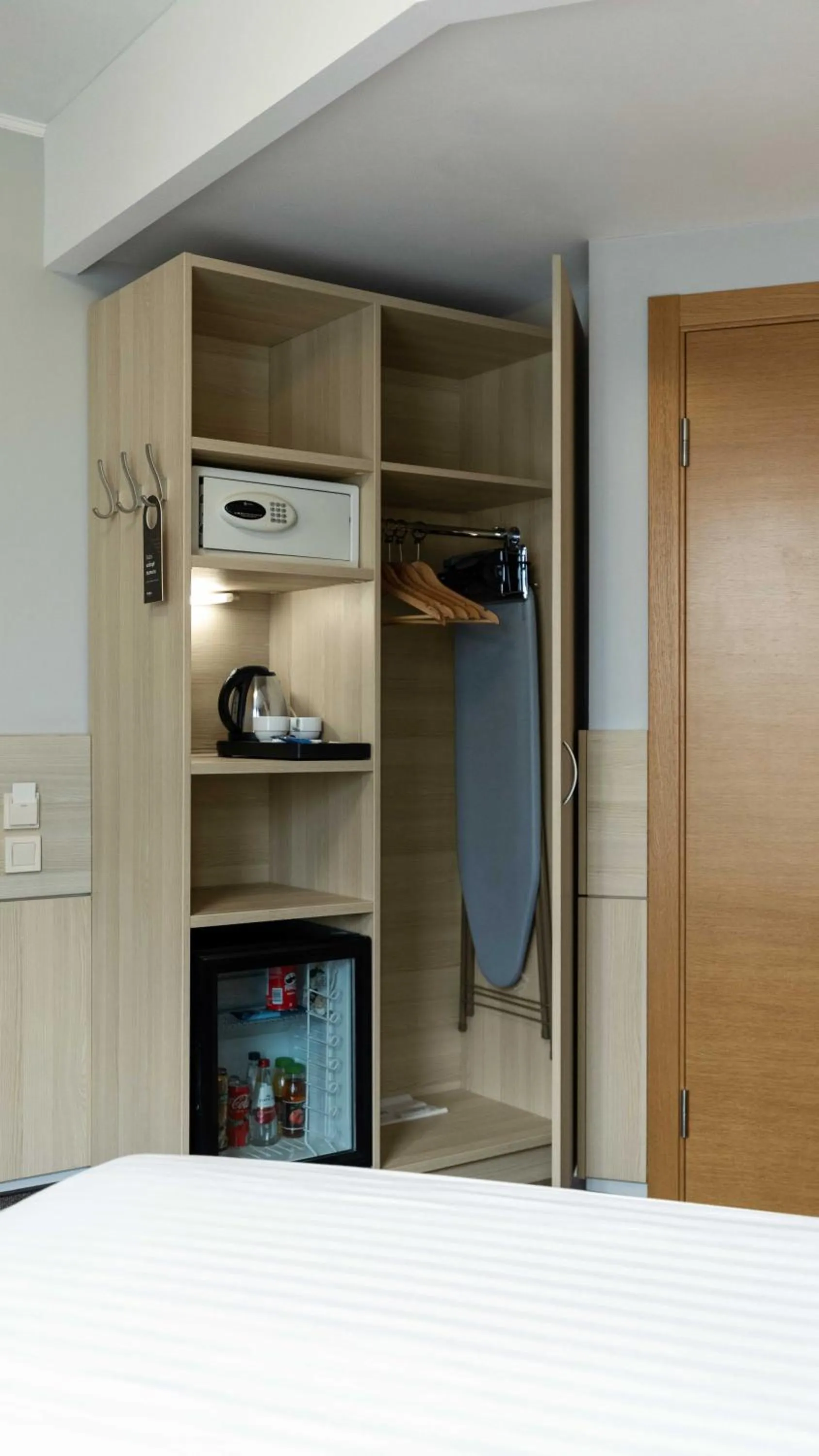 Coffee/tea facilities in Wellton Riga Hotel & SPA