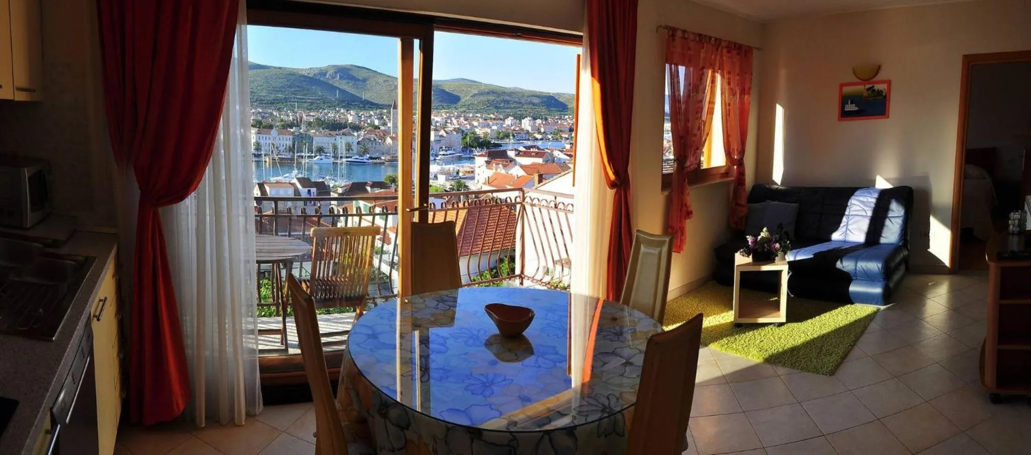 Apartment in Stunning view suite with balcony