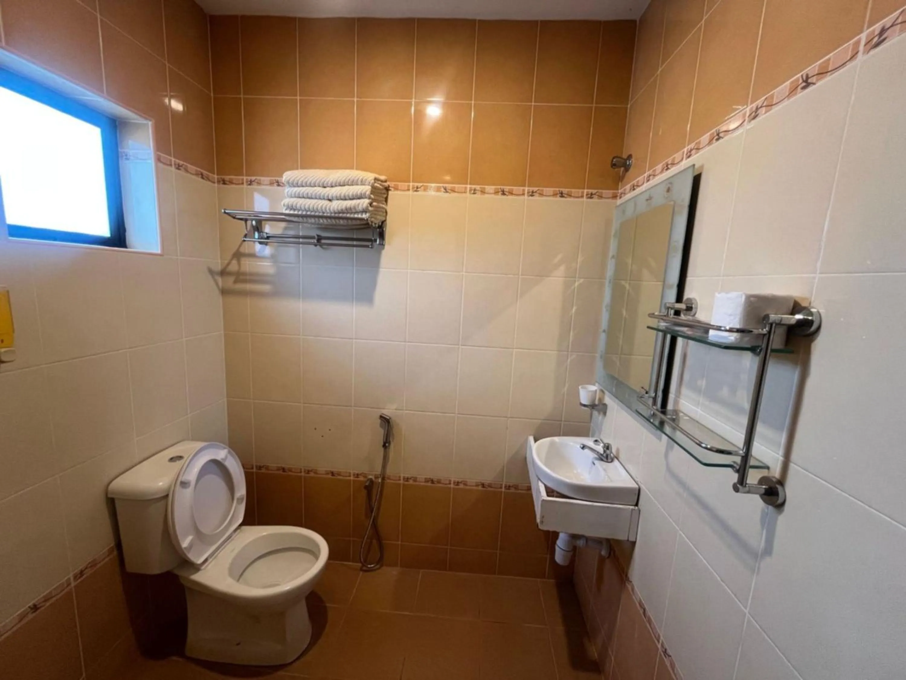 Bathroom in Hotel O Kledang Menglembu