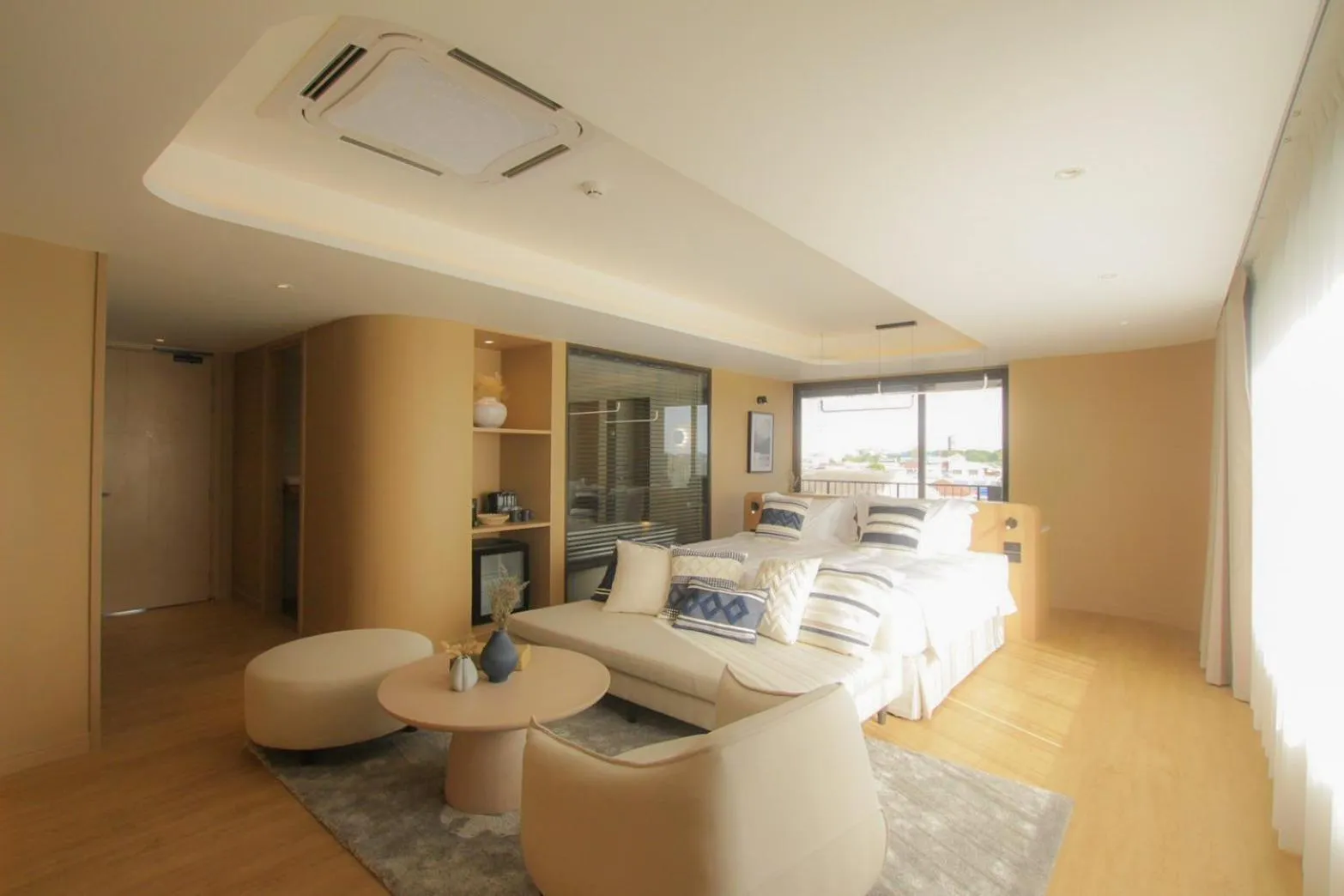 TV and multimedia in LePont Riverfront Resort Nongkhai