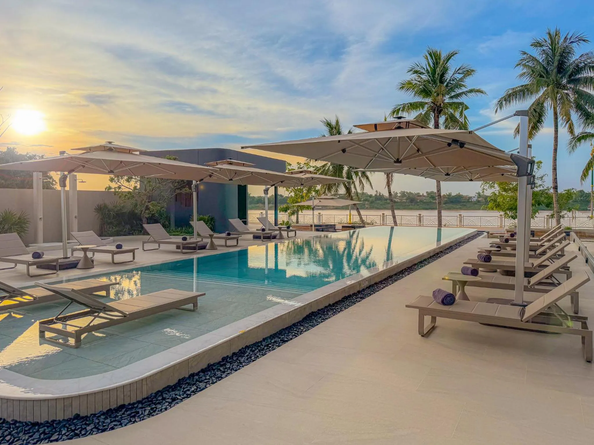 Pool view in LePont Riverfront Resort Nongkhai