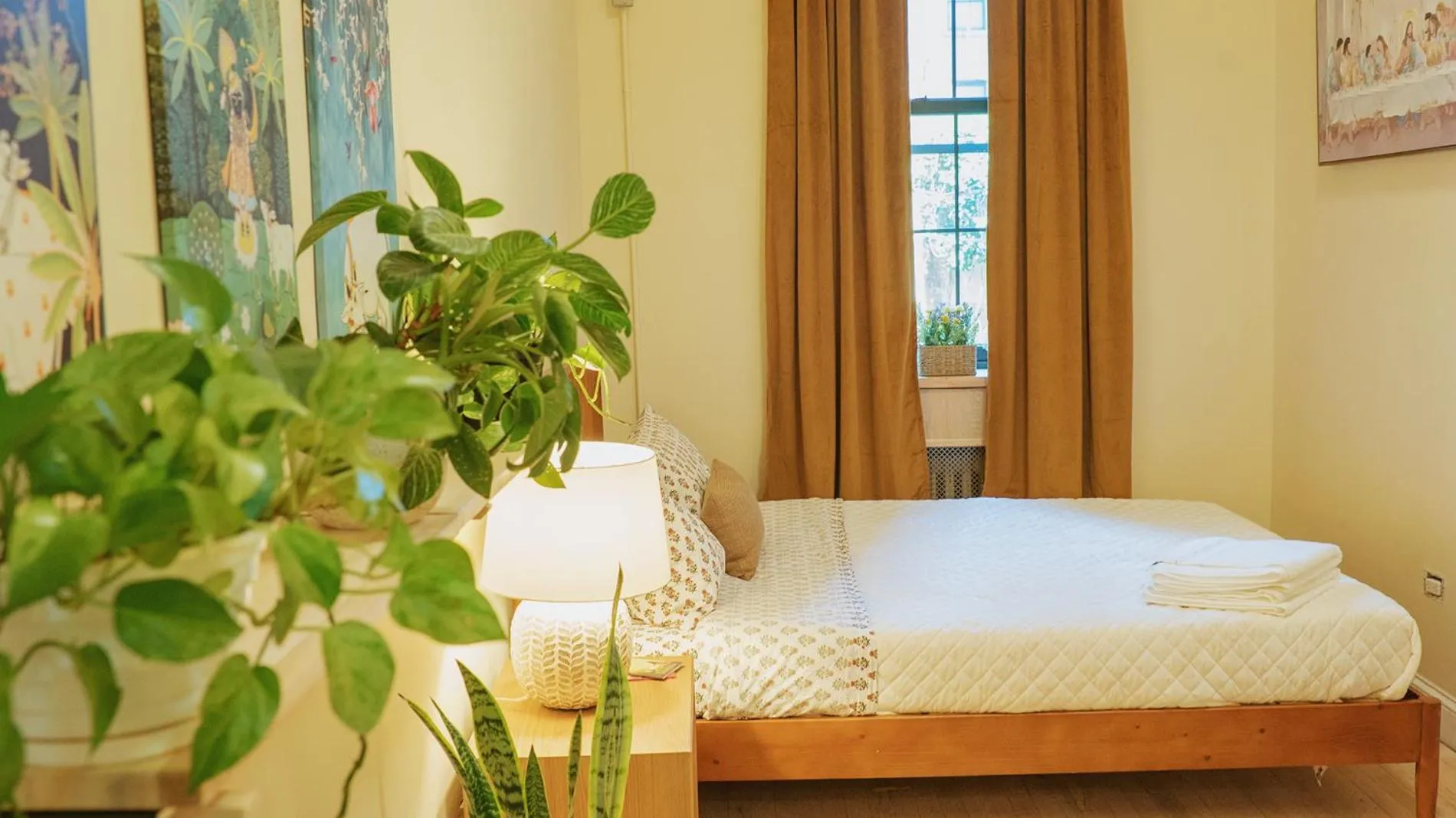 Bed in Interfaith 21st Street