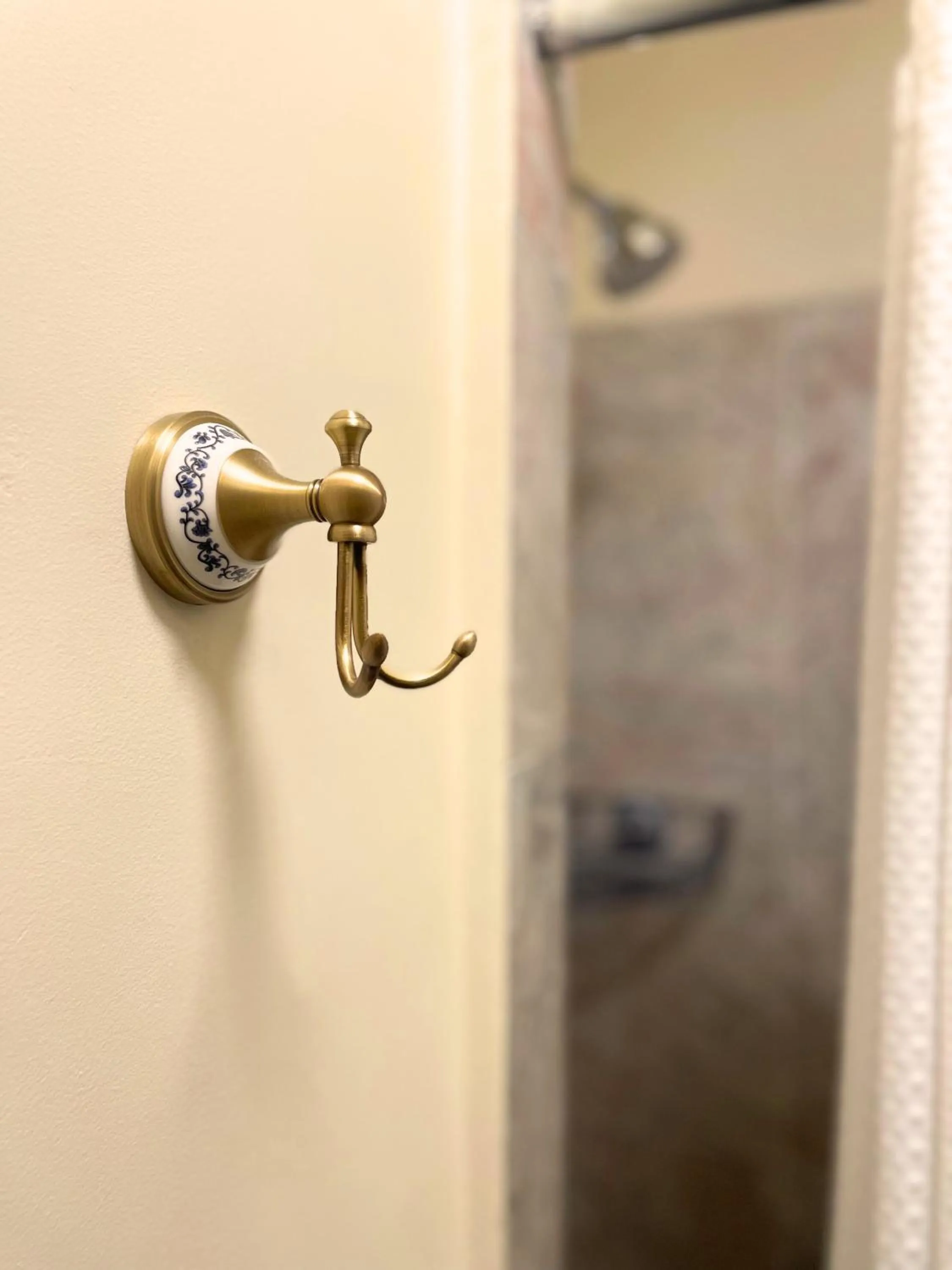 Shower in Interfaith 21st Street