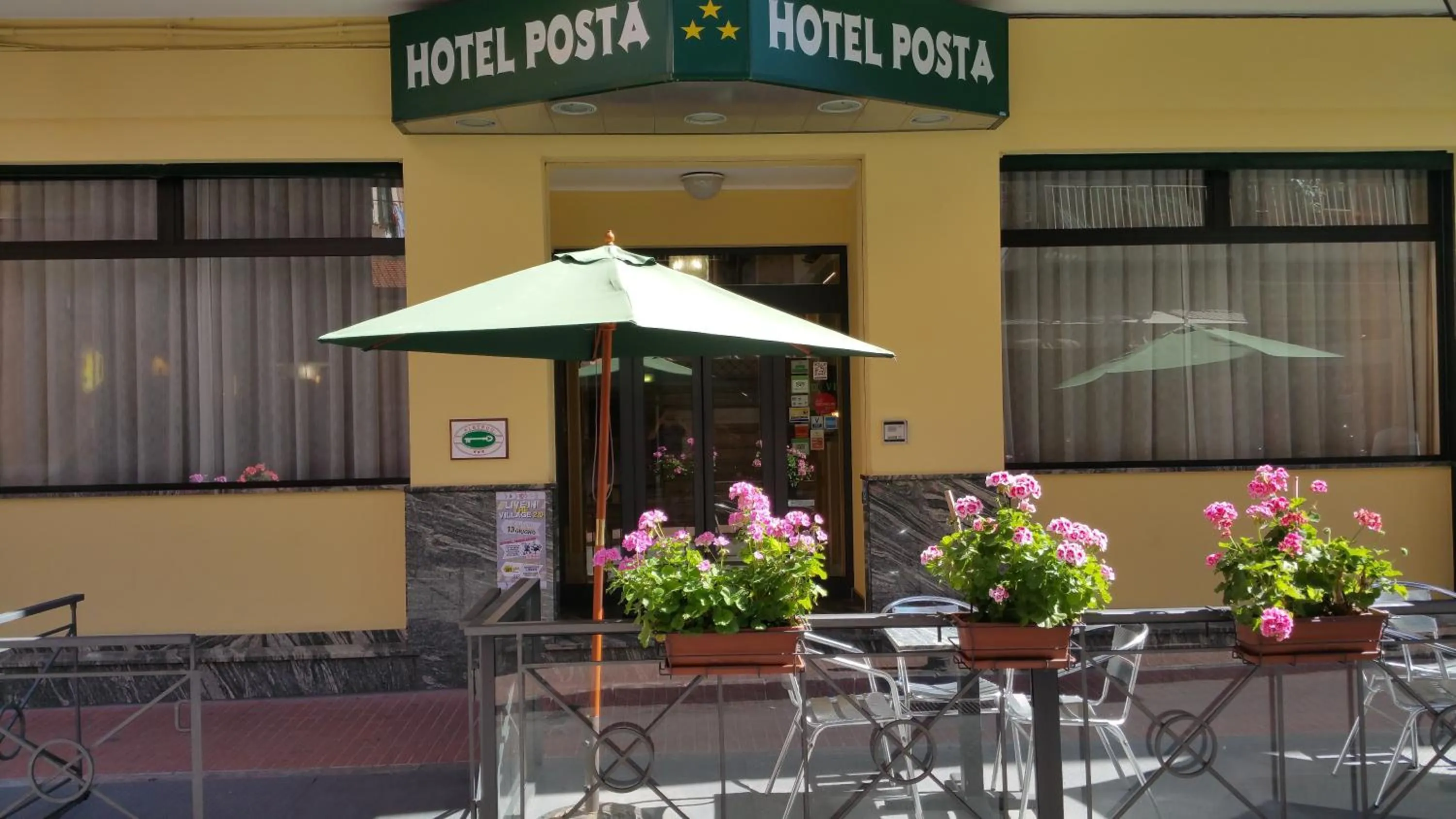 Facade/entrance in Hotel Posta