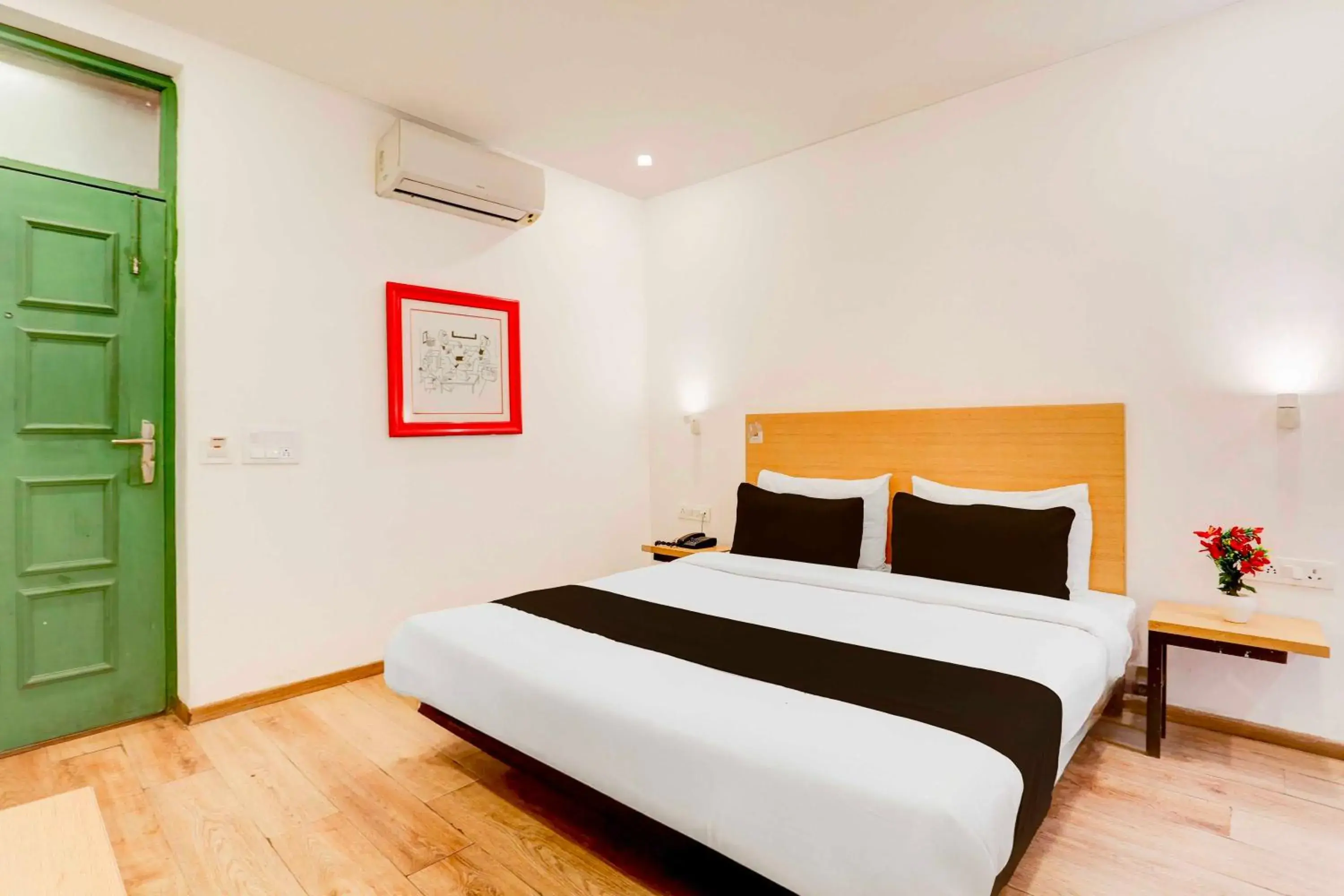 Classic Triple Room - single occupancy in Collection O Sector 64 Near WorldMark Gurugram Classic Triple Room - single occupancy in Collection O Sector 64 Near WorldMark Gurugram
