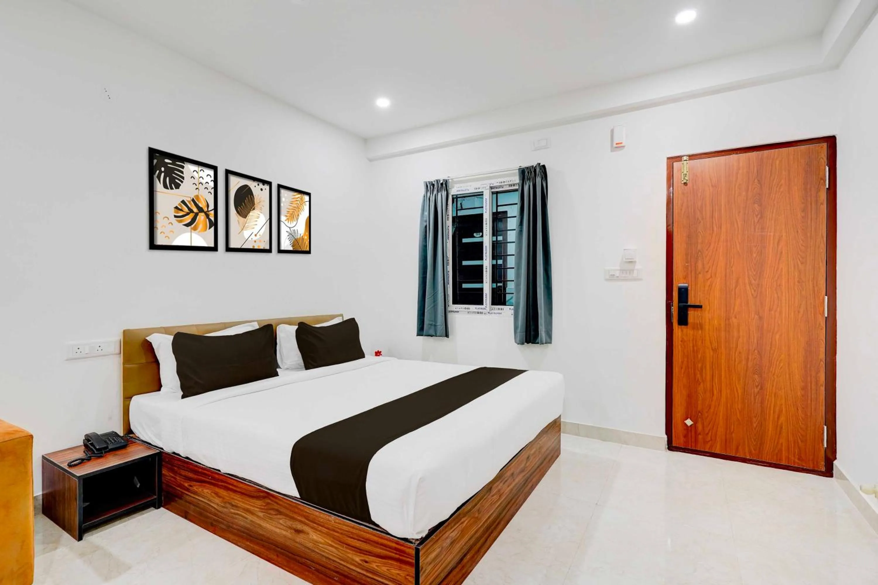 Townhouse Bangalore Kundalahalli Metro Station
