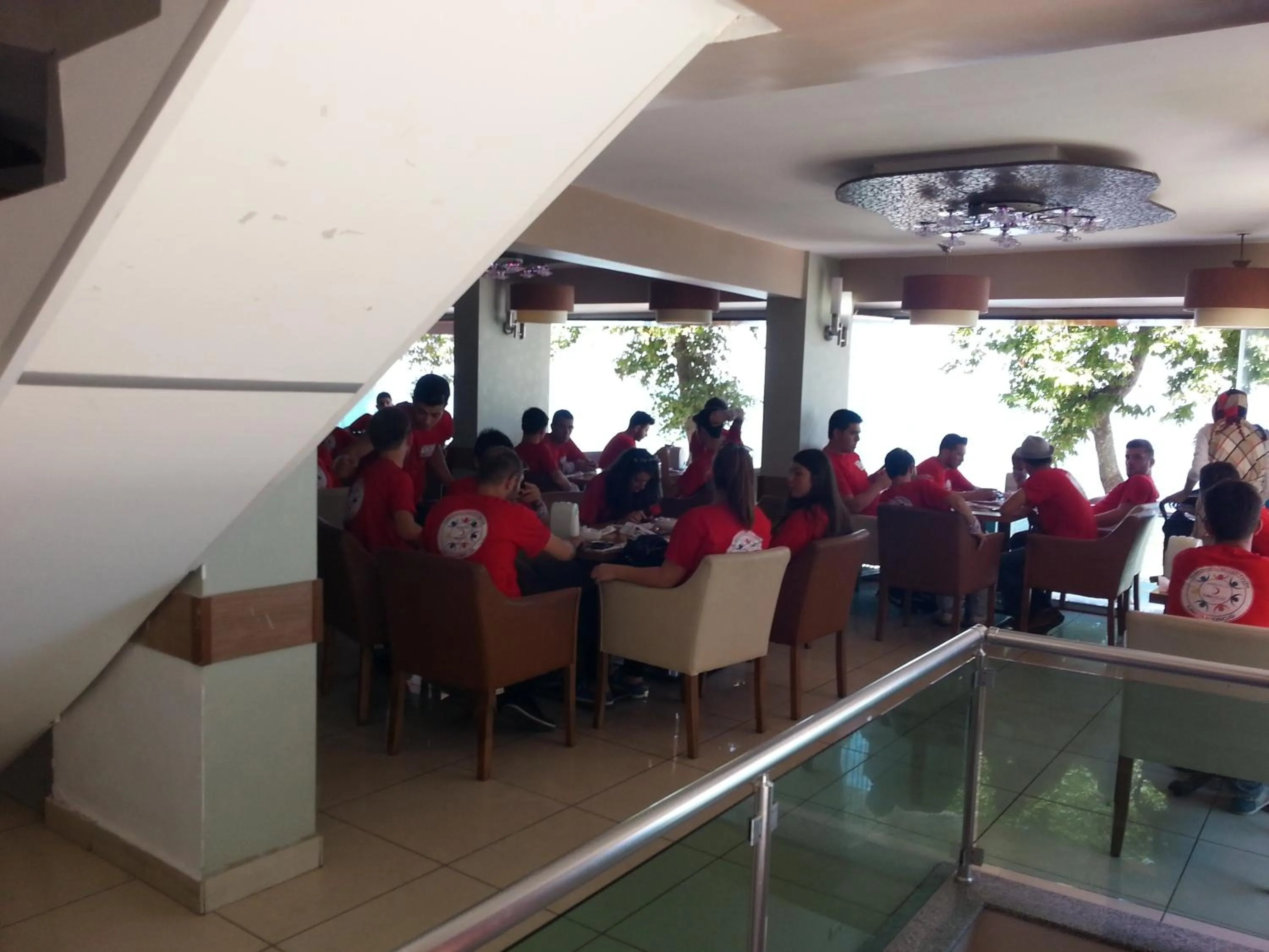 Restaurant/places to eat in Bayraktar Hotel