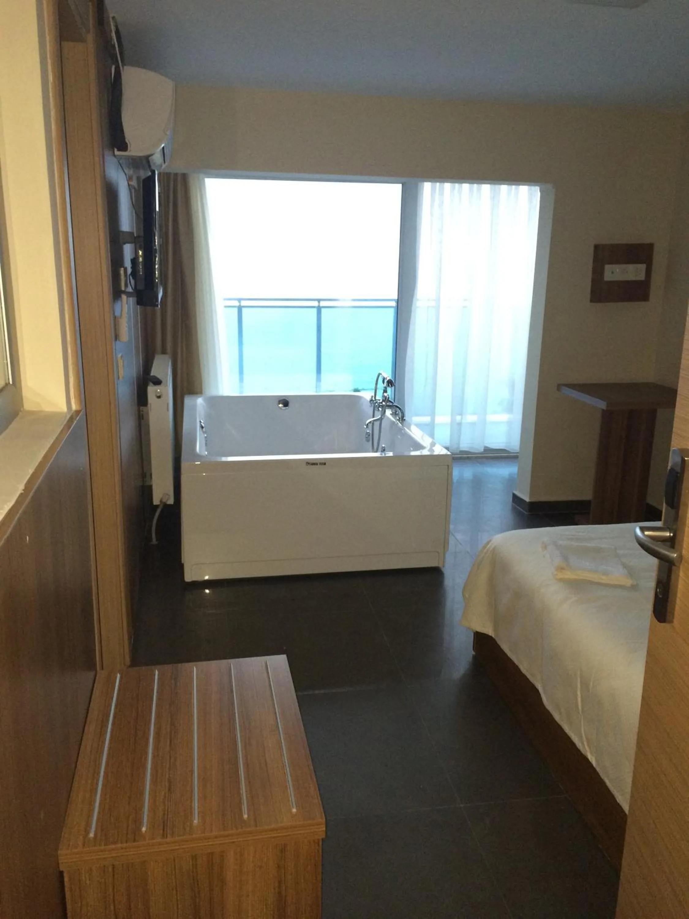 Photo of the whole room, Bed in Bayraktar Hotel