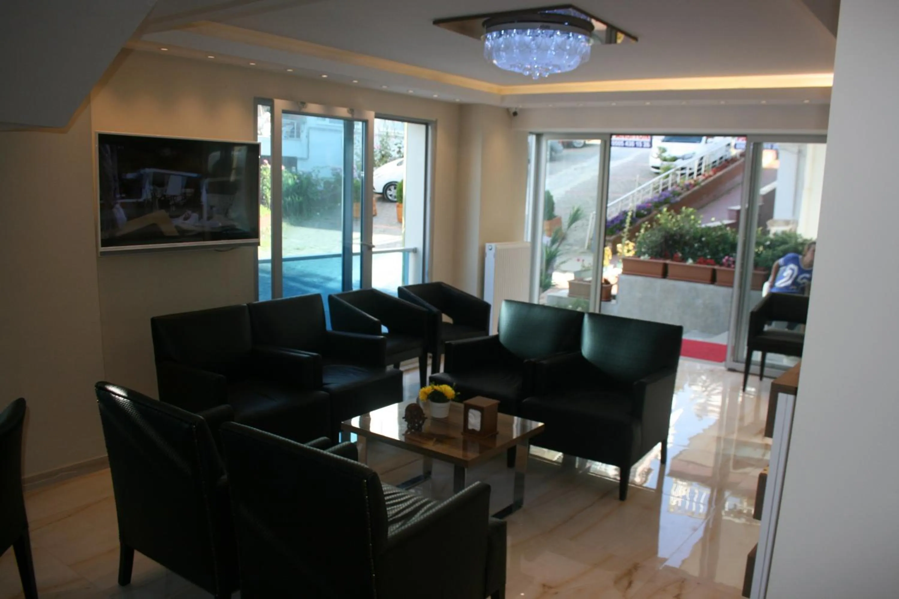 Lobby or reception in Bayraktar Hotel