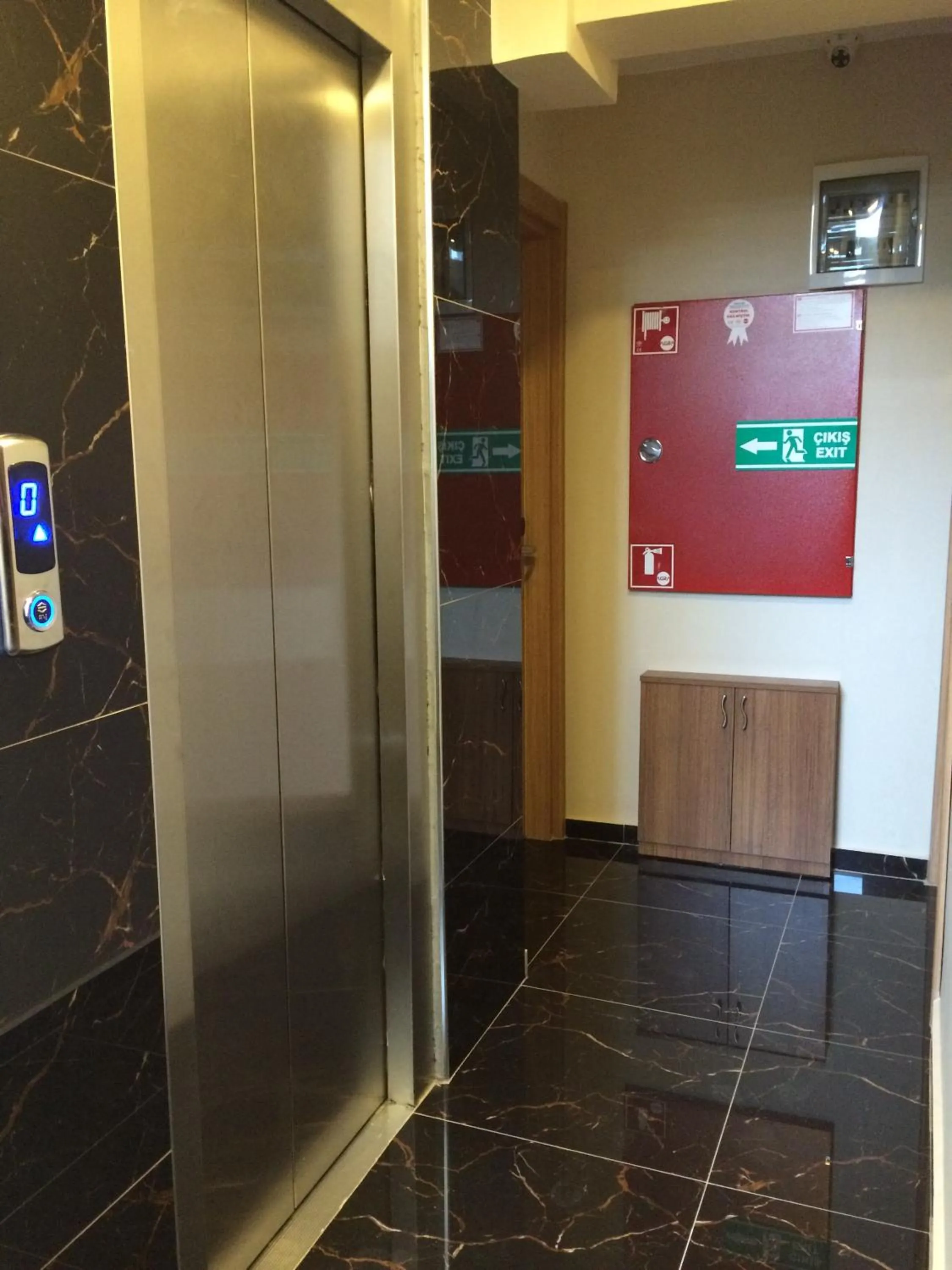 Decorative detail in Bayraktar Hotel