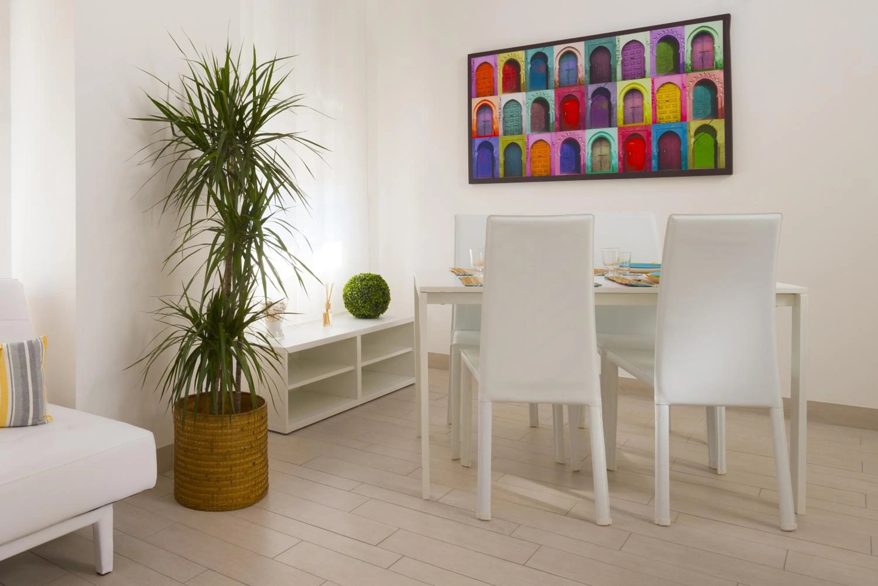 Dining area in Via Breda 120