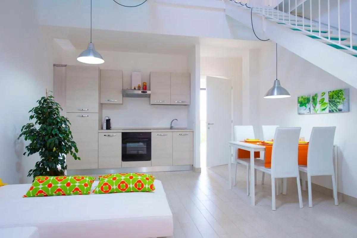 Dining area in Via Breda 120