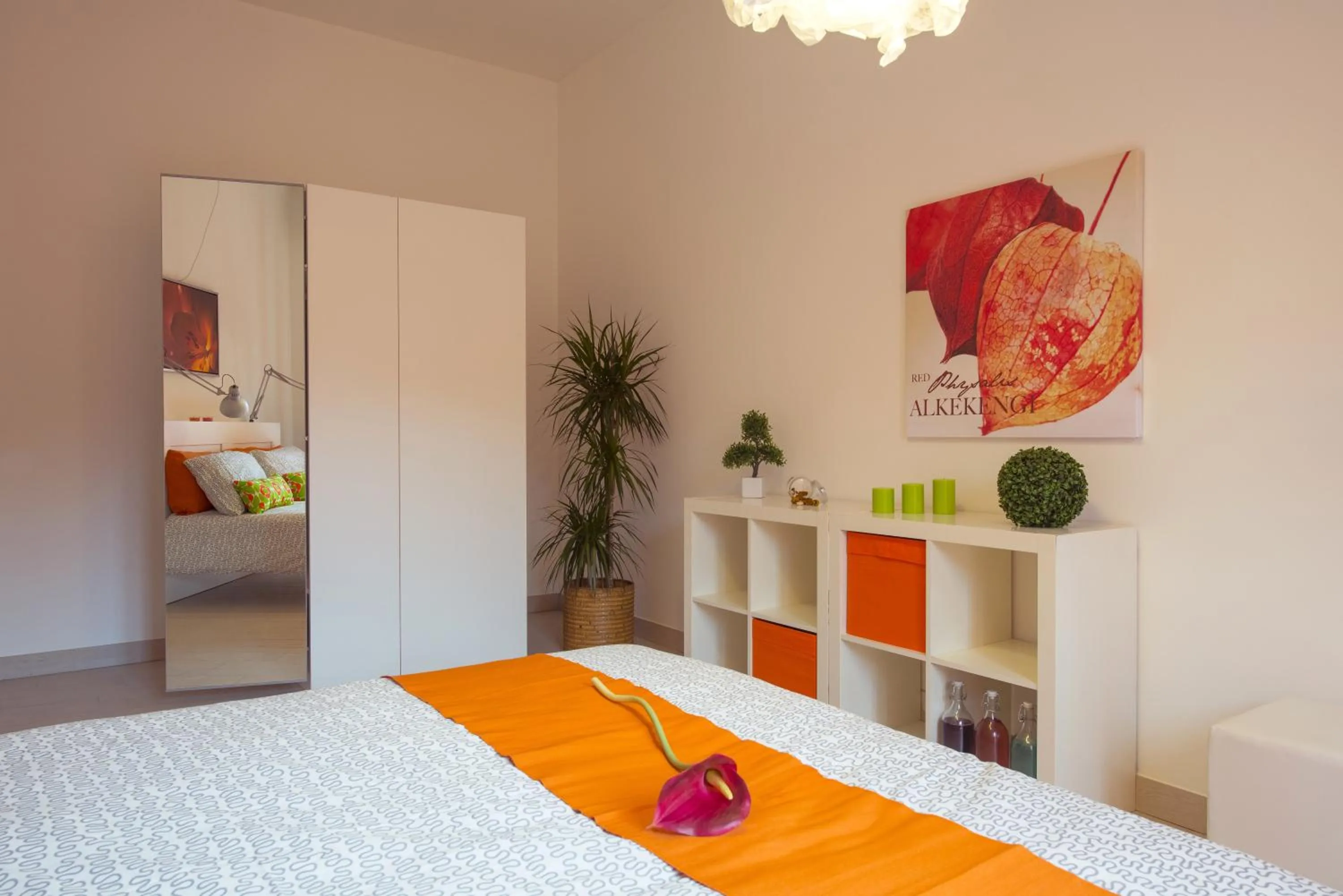 Decorative detail, Bed in Via Breda 120