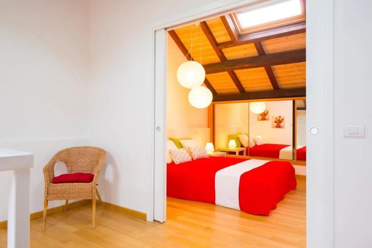 Photo of the whole room, Bed in Via Breda 120