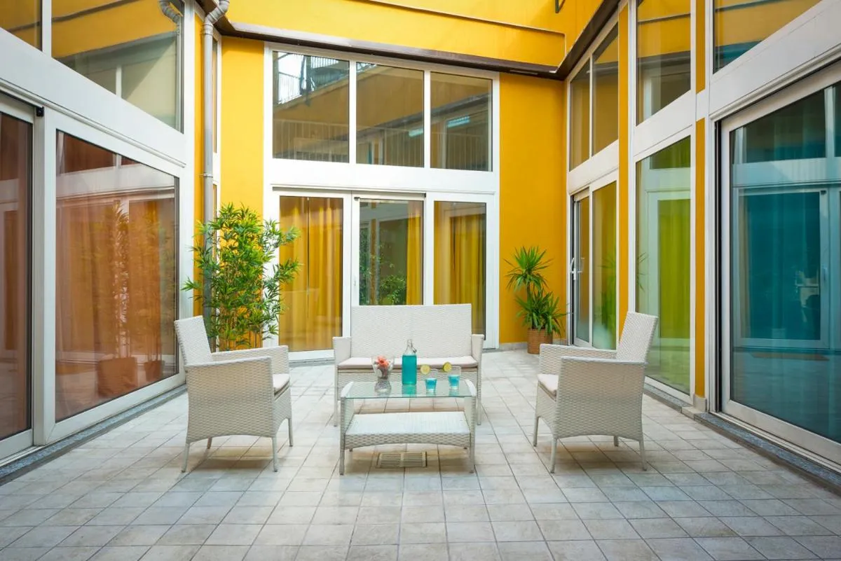 Patio in Via Breda 120