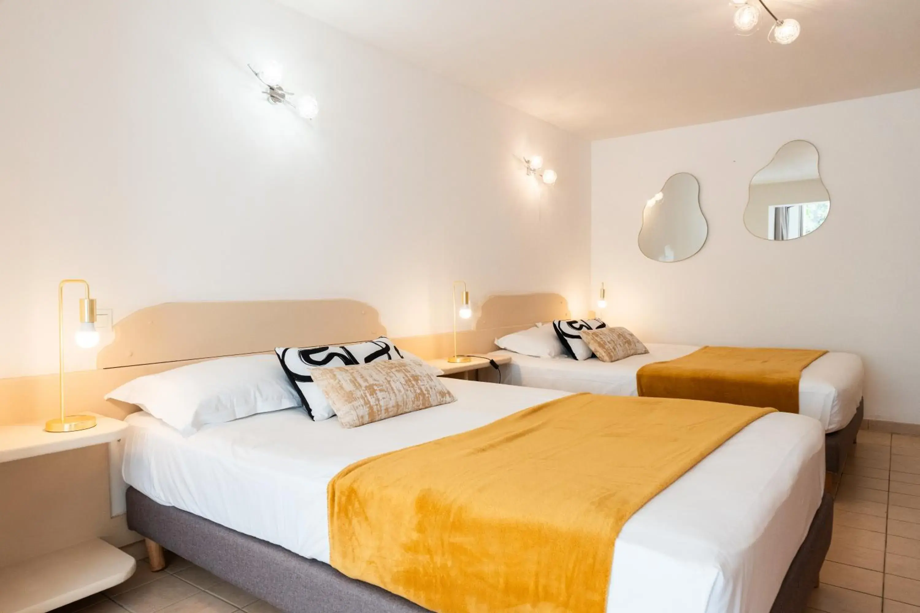 Twin Room in Hotel Arena le Refuge Twin Room in Hotel Arena le Refuge