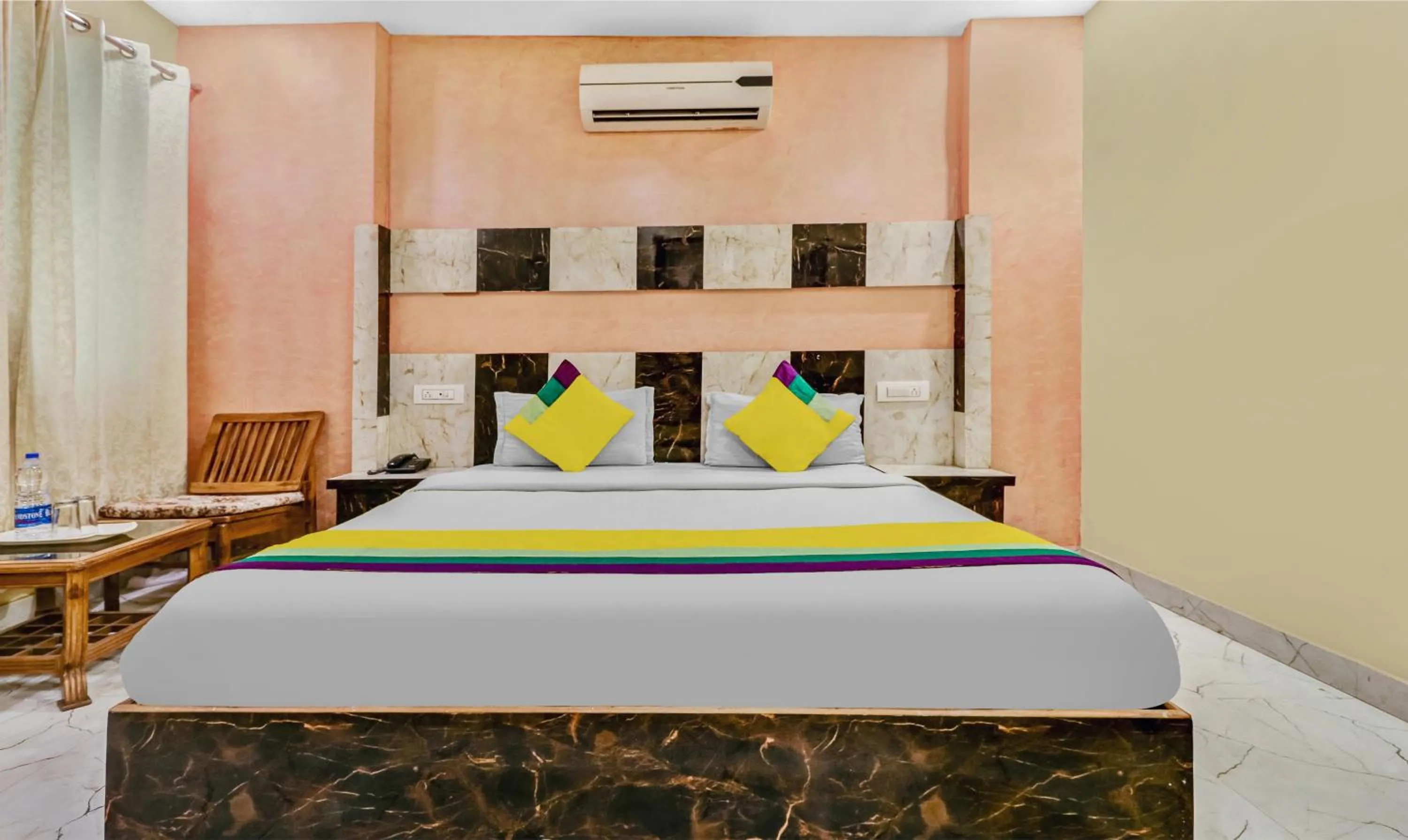 Bed in Hotel Royal Residency Near ISBT-Max Hospital Mohali Chandigarh