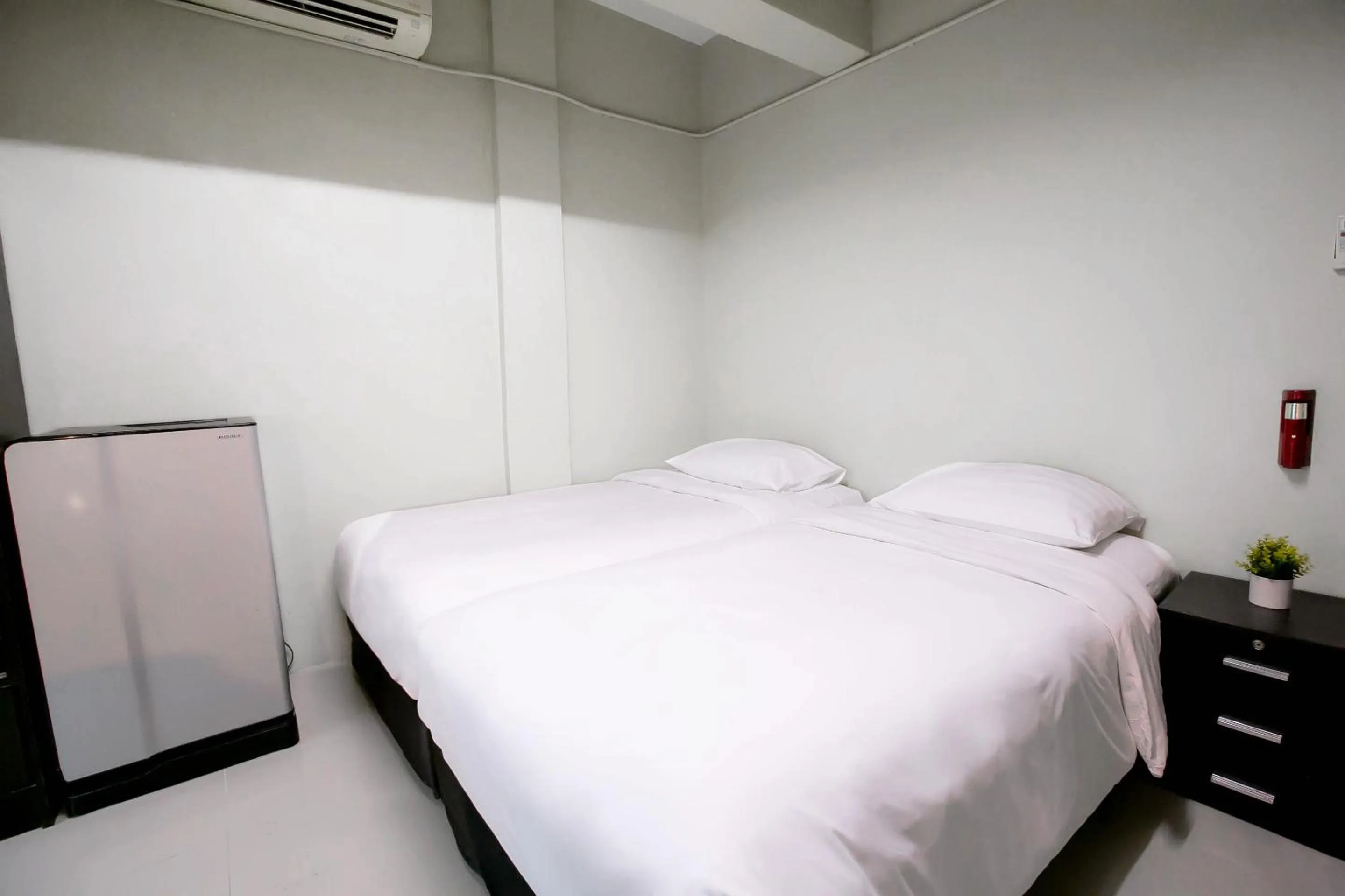 Bed in Annex Lumpini Bangkok