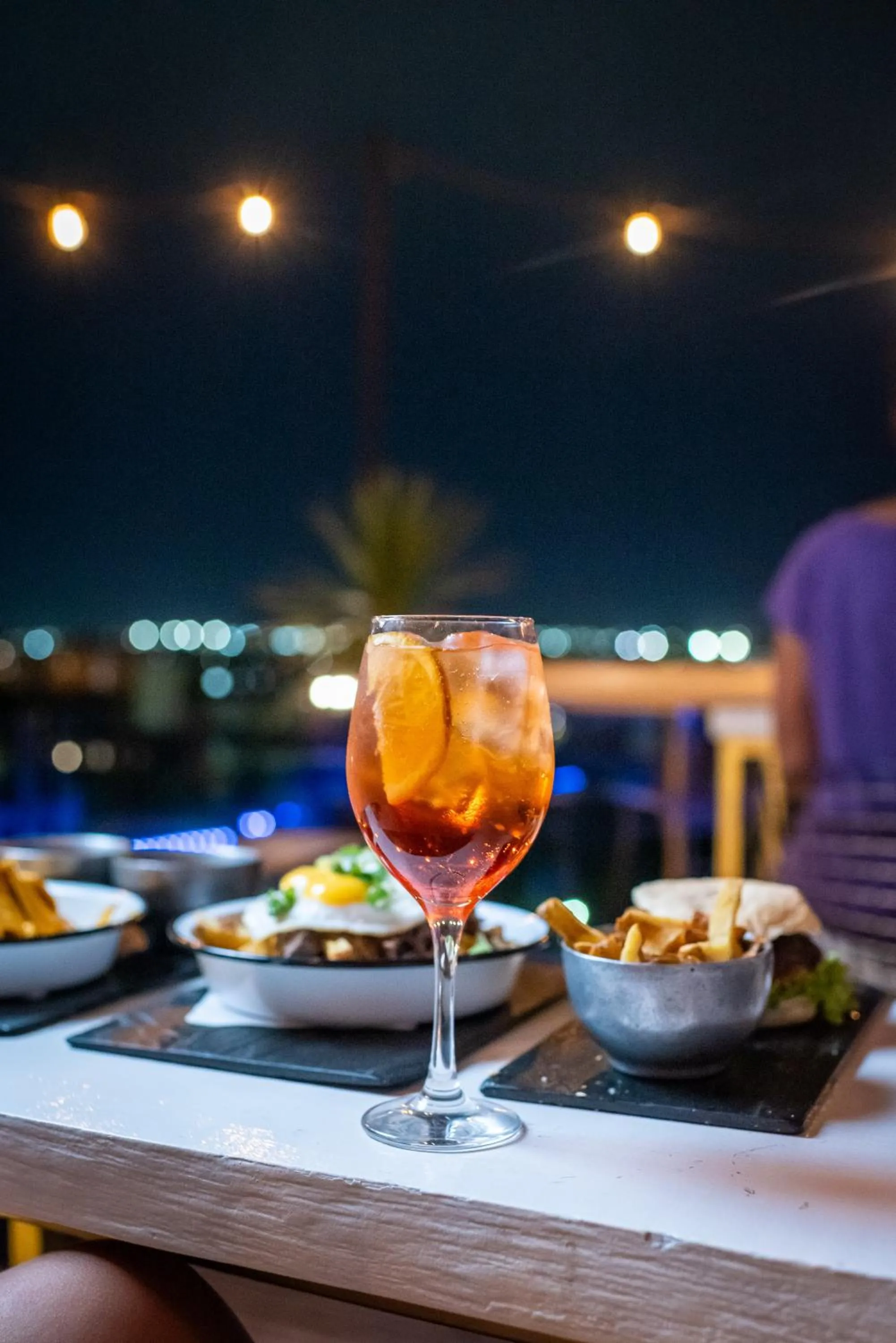 Lounge or bar in Premium Tower Suites Mendoza