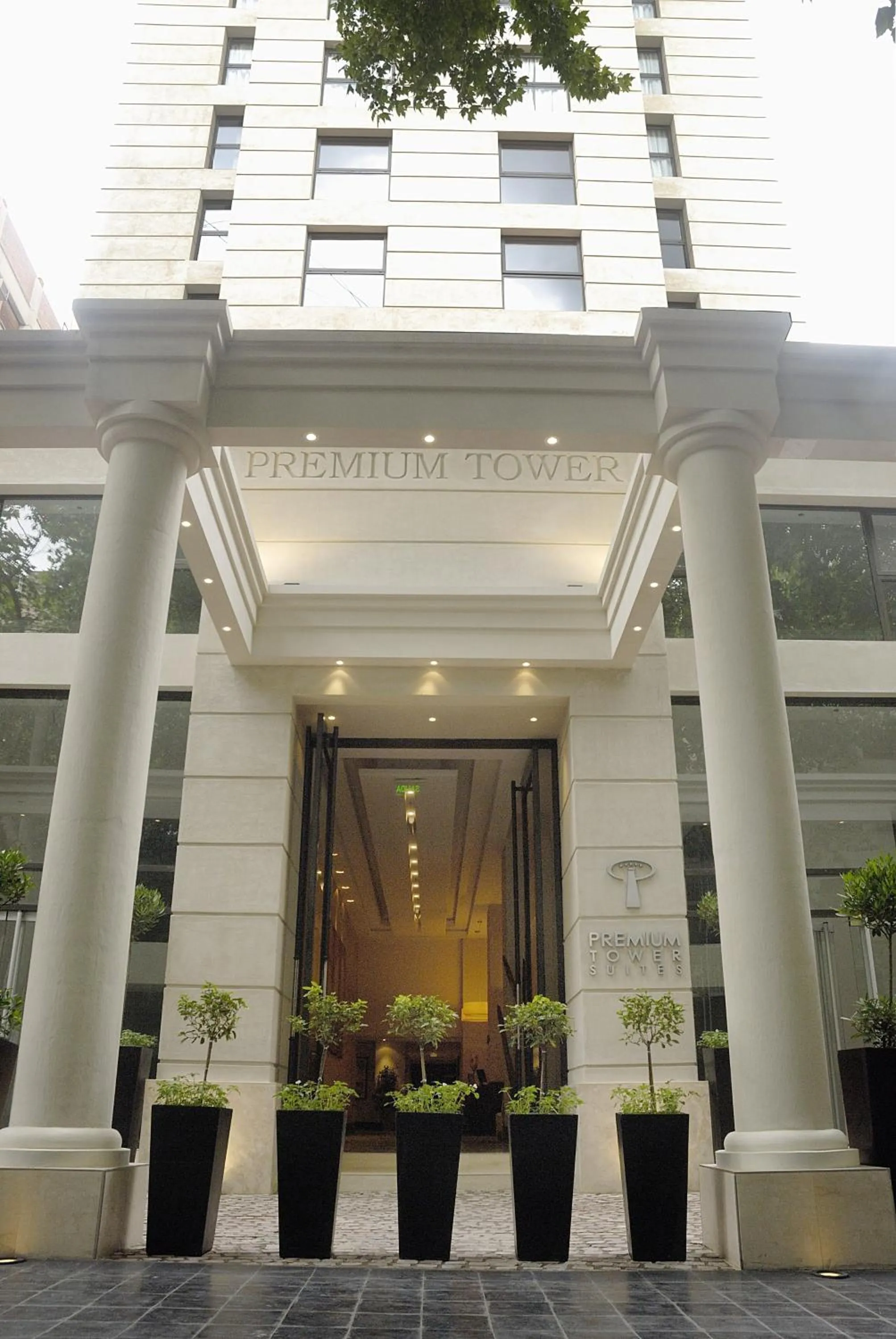 Premium Tower Suites Mendoza