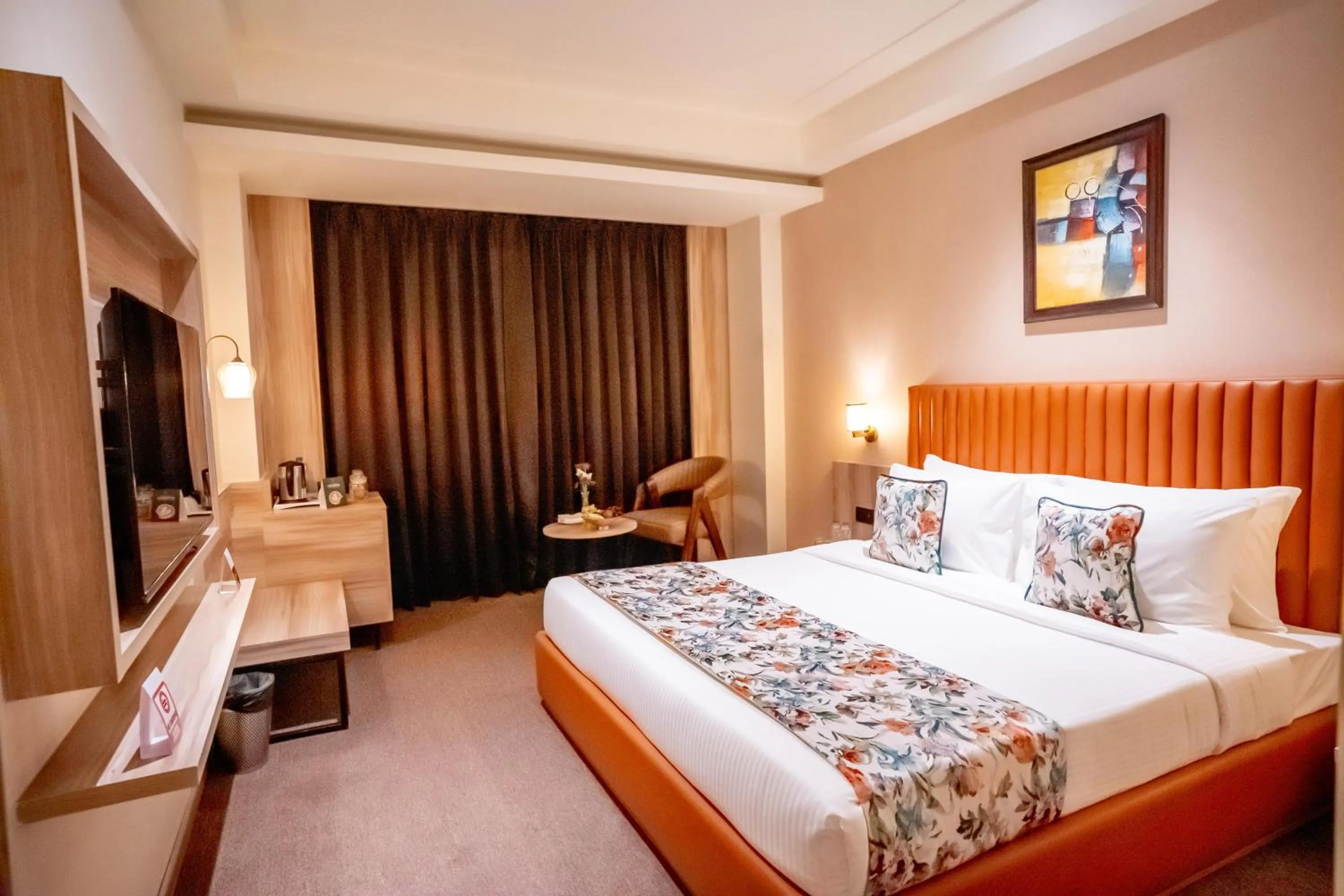 Bedroom, Bed in ASTER GRAND BY ZENQ Saket