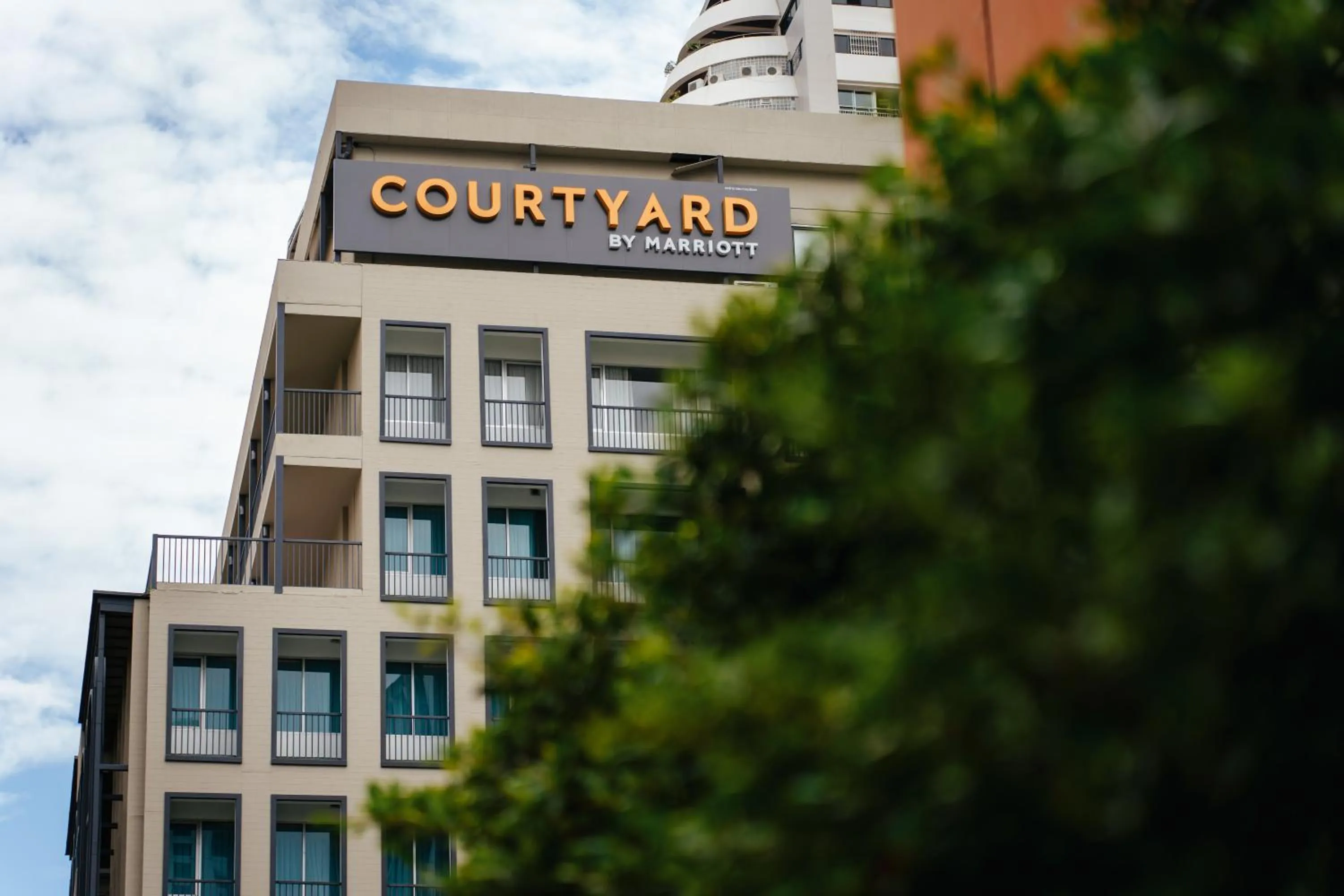 Property Building in Courtyard by Marriott Bangkok Sukhumvit 20