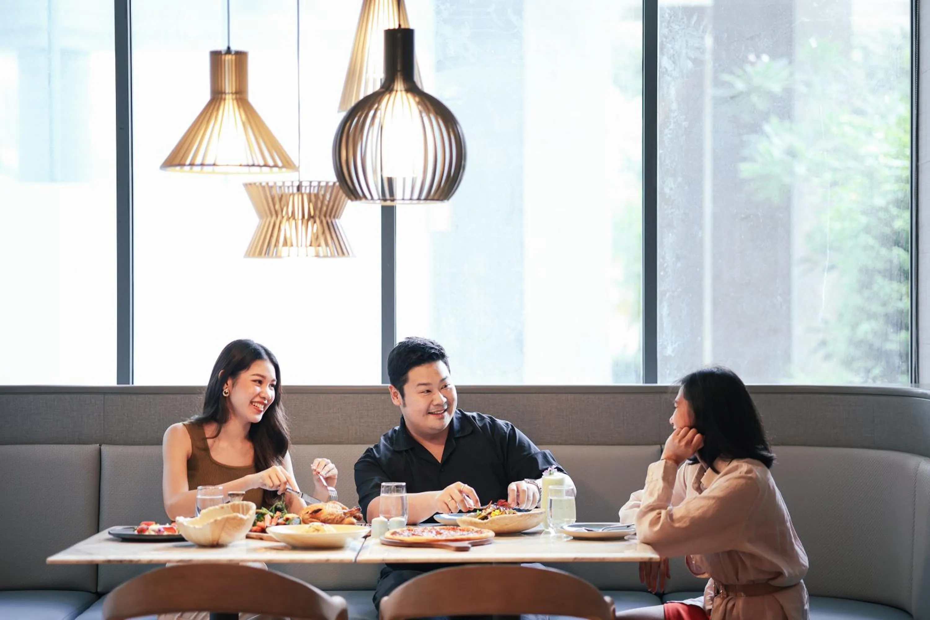 Restaurant/places to eat in Courtyard by Marriott Bangkok Sukhumvit 20